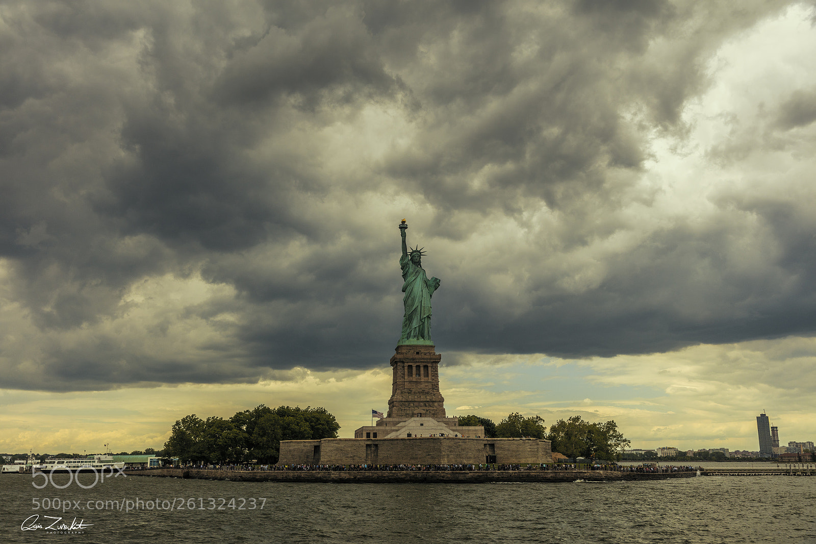 Canon EOS 5DS R sample photo. Statue of liberty photography
