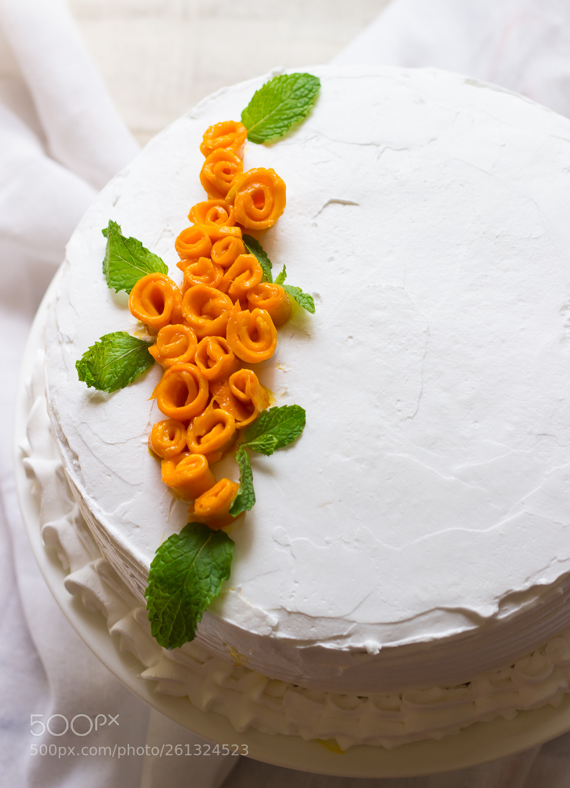 Canon EOS 600D (Rebel EOS T3i / EOS Kiss X5) sample photo. Mango rose cake photography