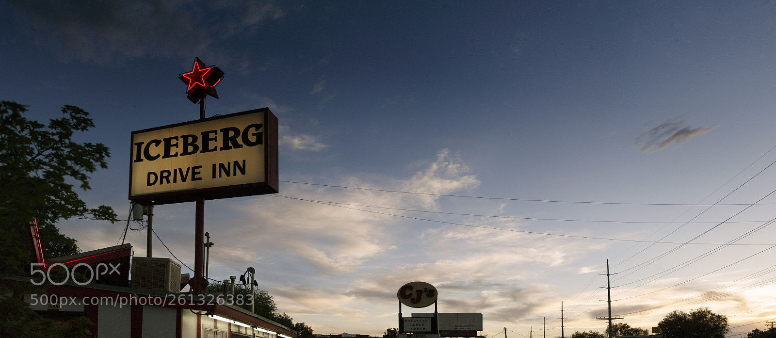 Sony Alpha DSLR-A200 sample photo. Iceberg drive inn photography