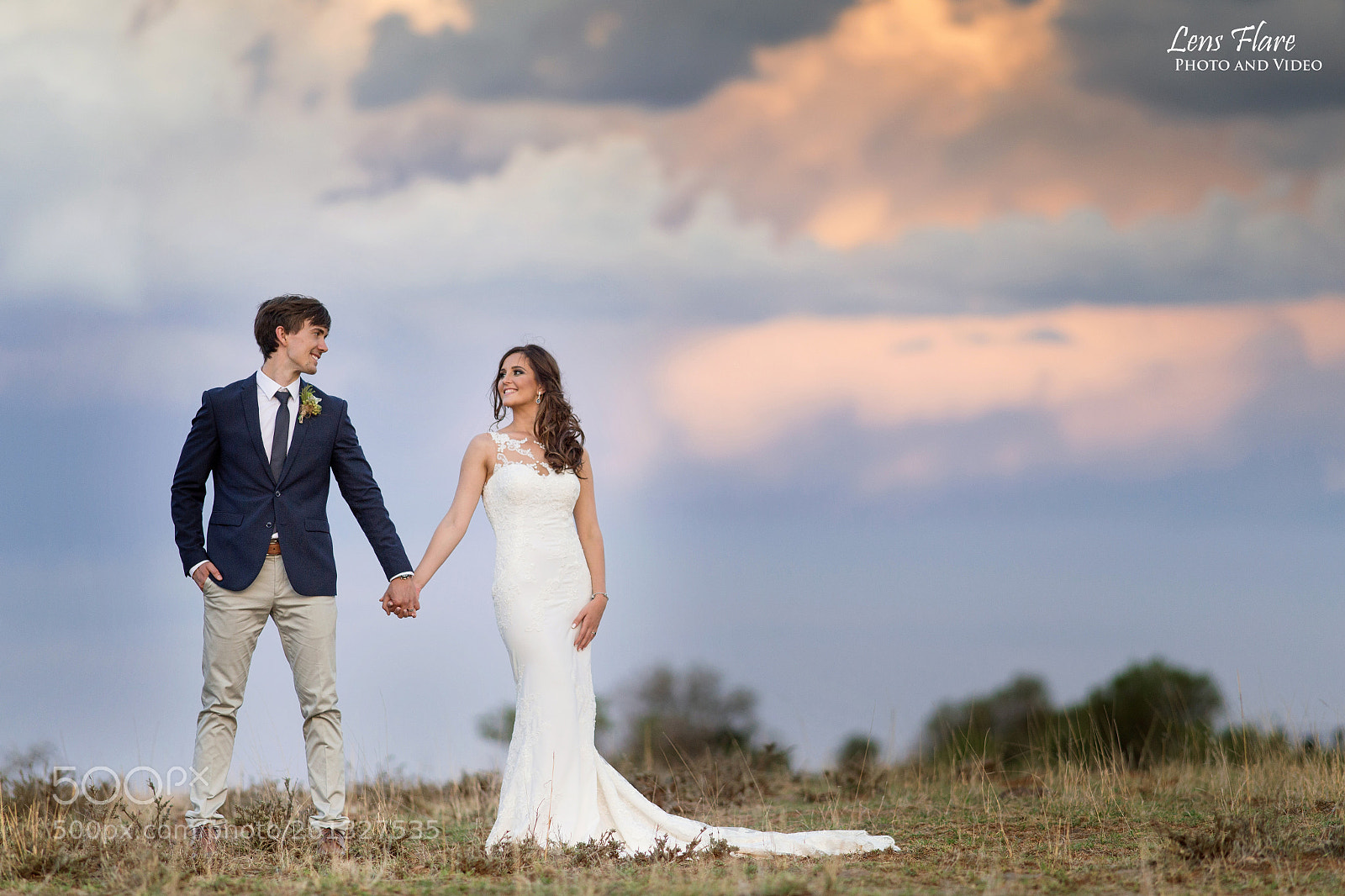 Canon EOS 6D sample photo. Couple & clouds photography