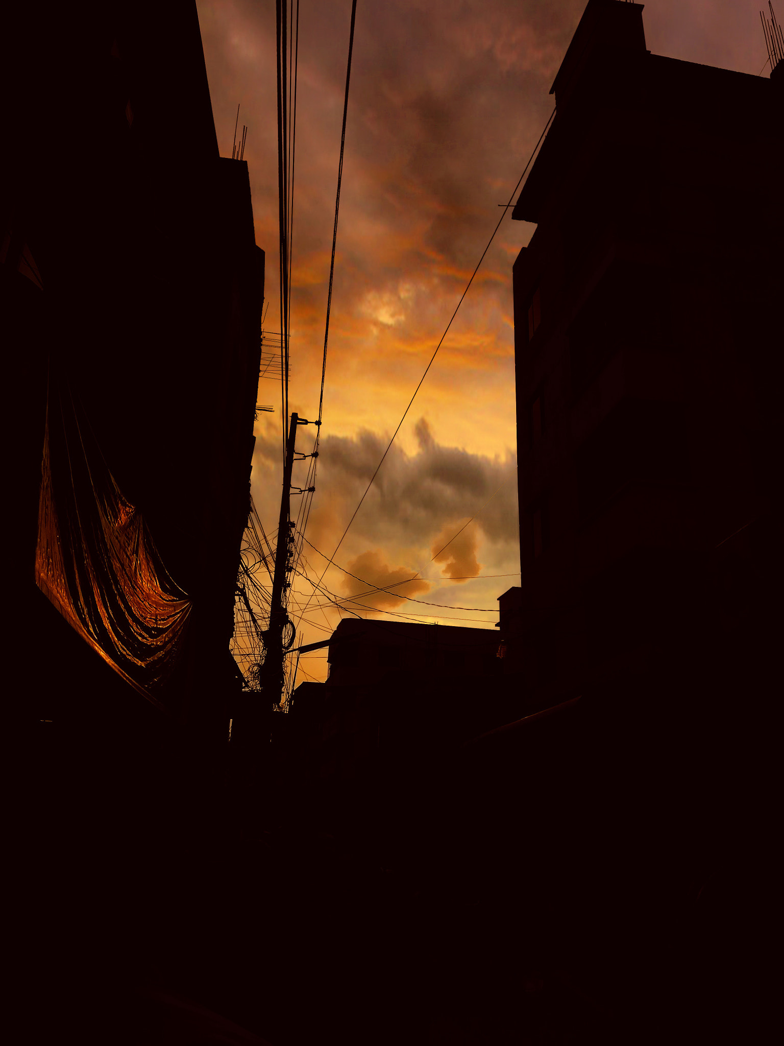 HUAWEI Y9 2018 sample photo. Fire in the sky photography