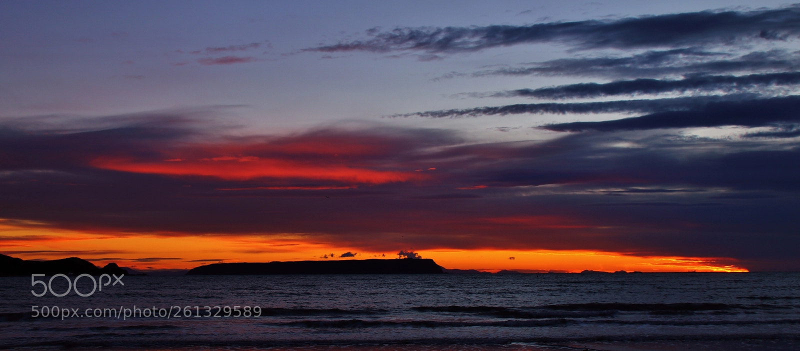 Canon EOS 200D (EOS Rebel SL2 / EOS Kiss X9) sample photo. Slit sunset photography