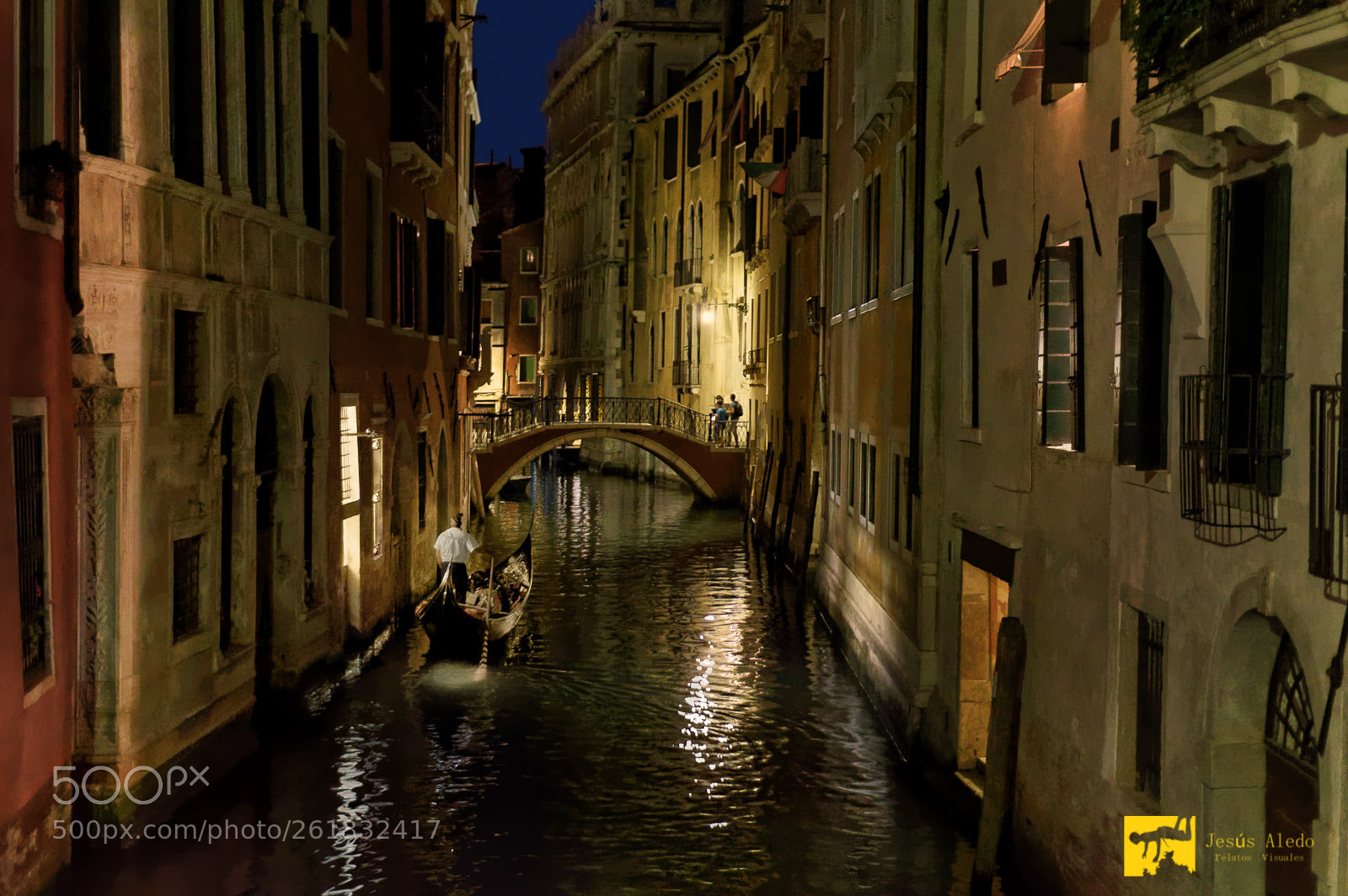 Nikon D3200 sample photo. "strangers in the night" photography