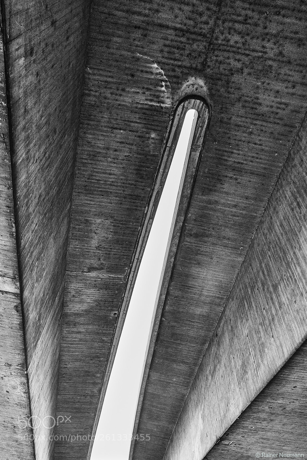 Sony a7R II sample photo. Jungbusch 85 b&w photography