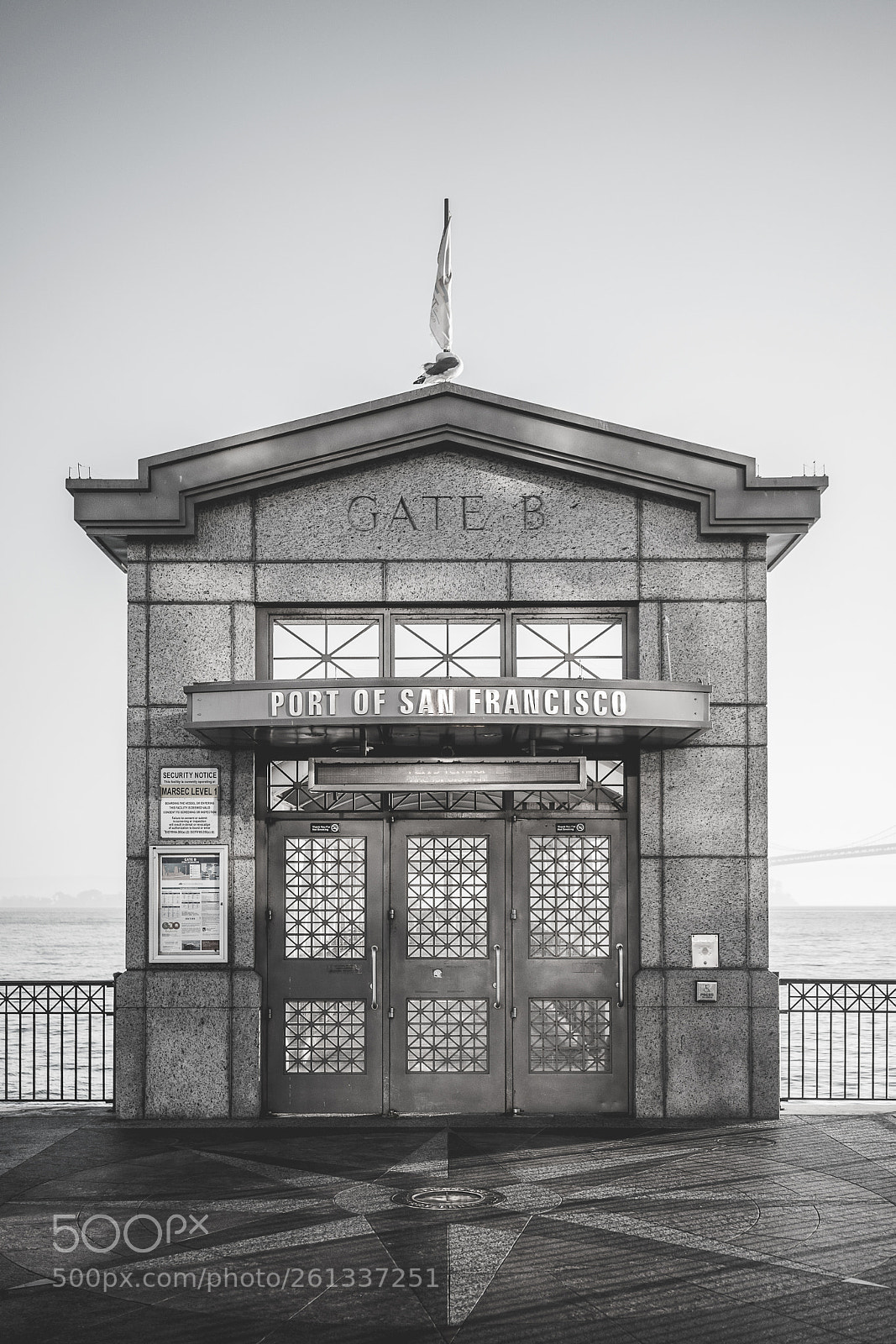 Sony a7 sample photo. Sf_gate_b photography