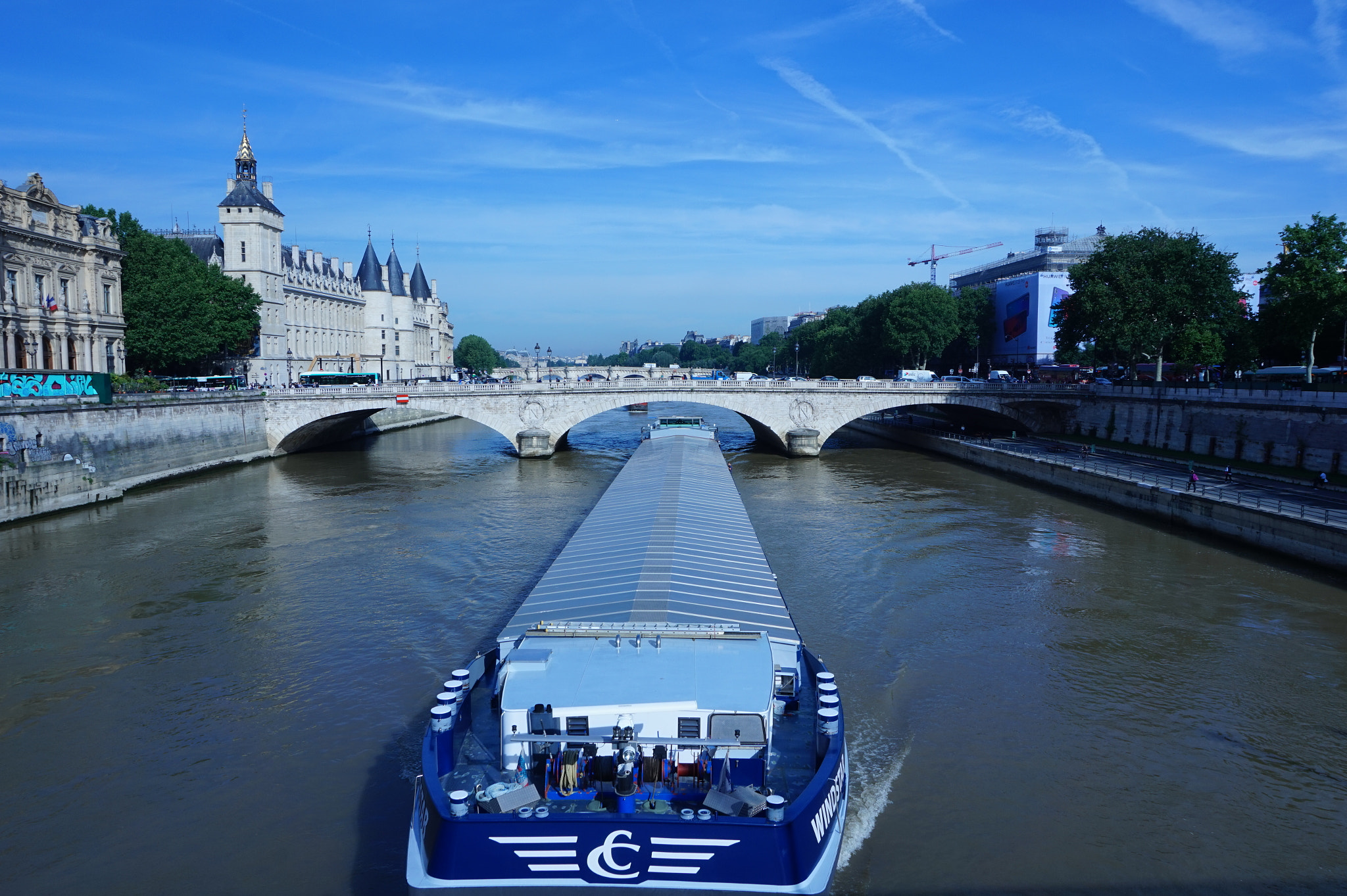 Sony Alpha a5000 (ILCE 5000) sample photo. Ship photography