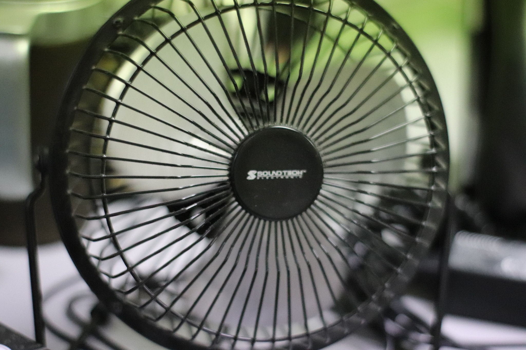Canon EOS 800D (EOS Rebel T7i / EOS Kiss X9i) sample photo. Blessing on a day when the aircon is not enough  photography
