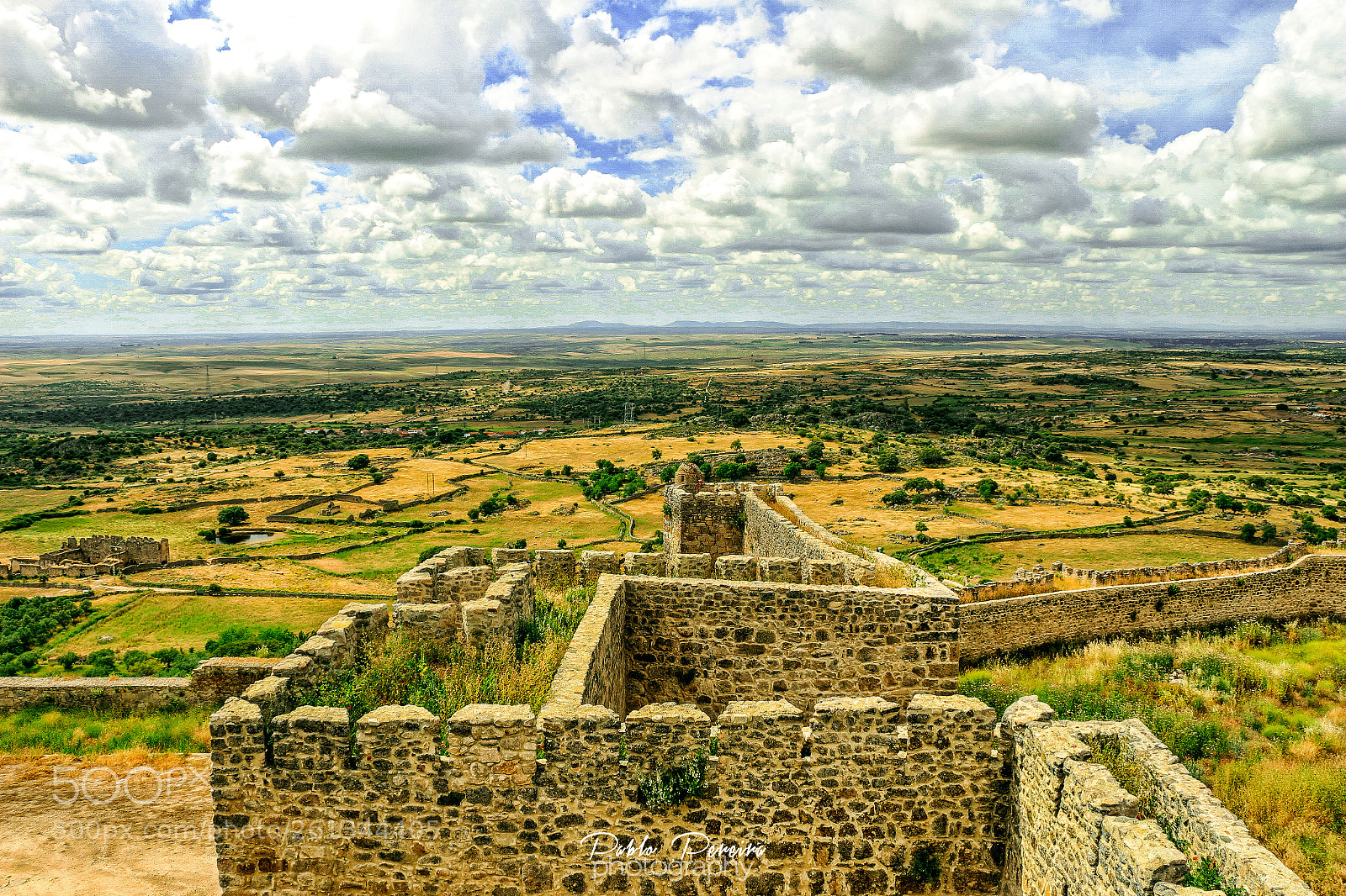 Canon EOS 700D (EOS Rebel T5i / EOS Kiss X7i) sample photo. Trujillo castle photography