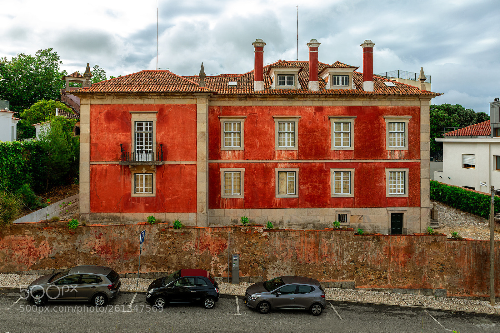 Canon EOS 5D Mark IV sample photo. House and wall photography