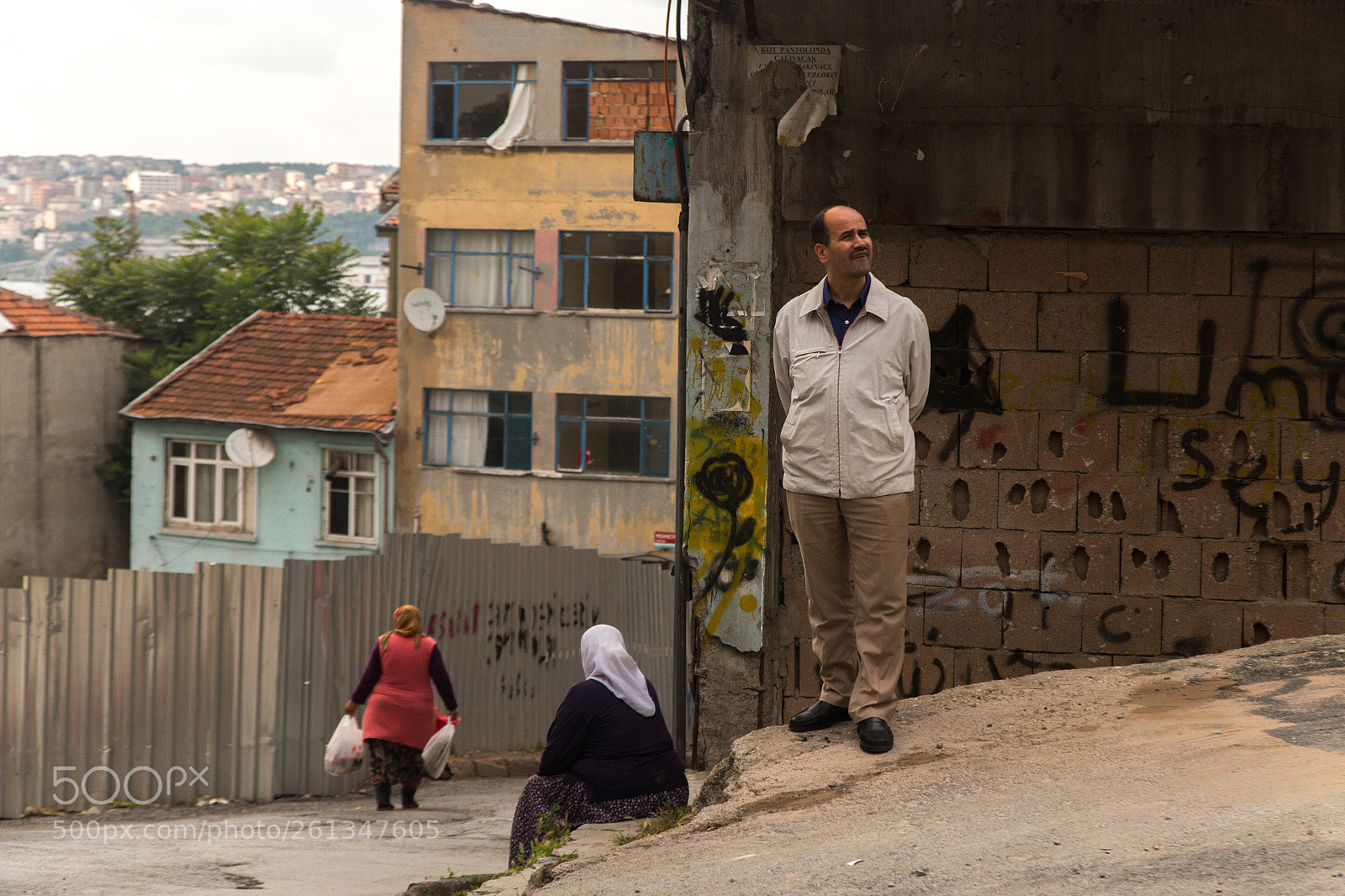 Canon EOS 6D sample photo. In the streets photography
