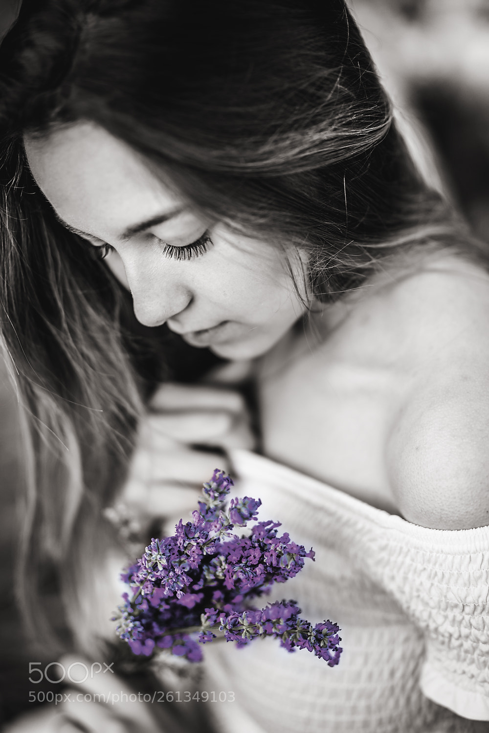 Canon EOS 5D Mark IV sample photo. Portrait with lavender photography