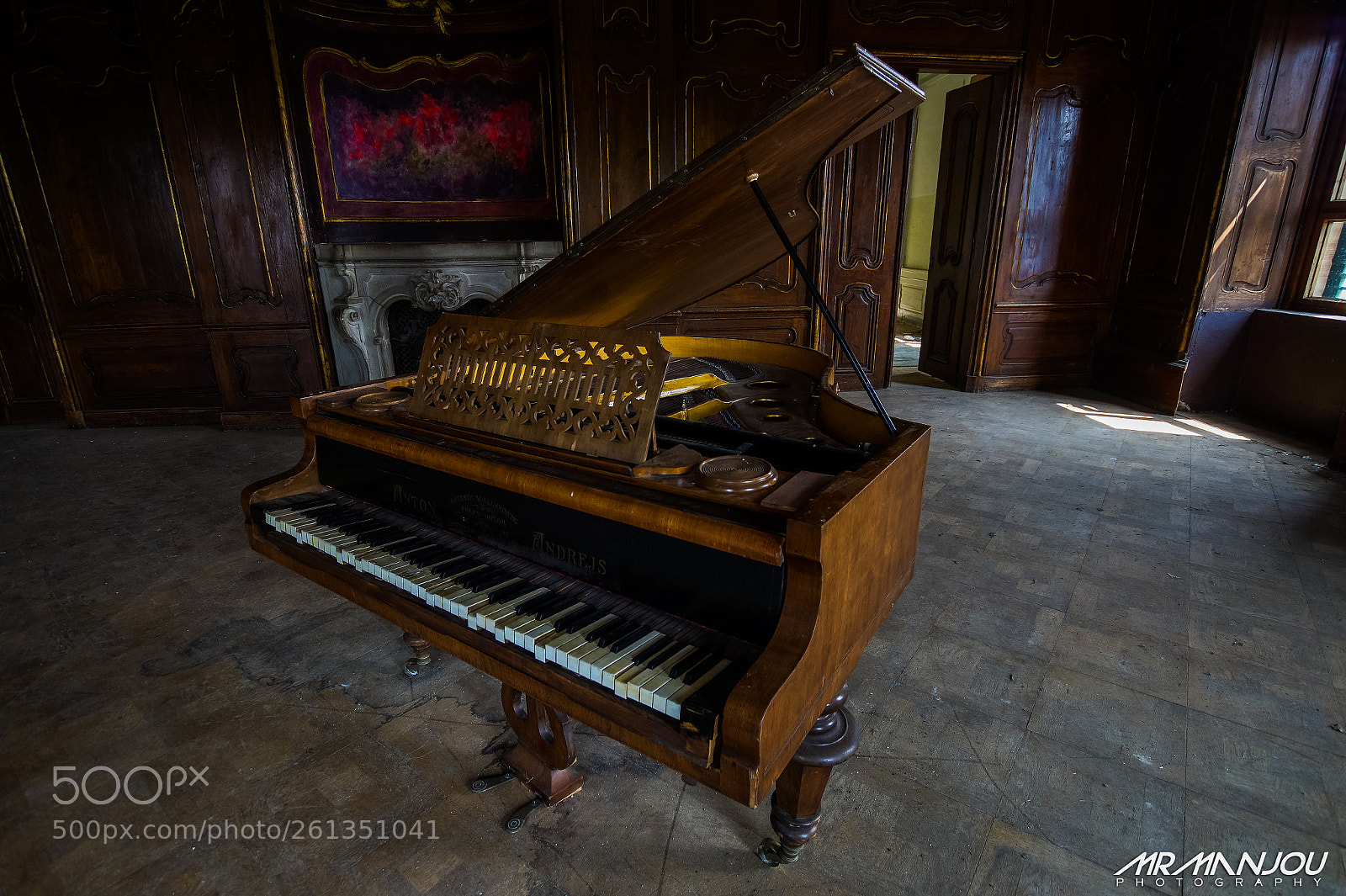 Sony SLT-A58 sample photo. Piano castle photography