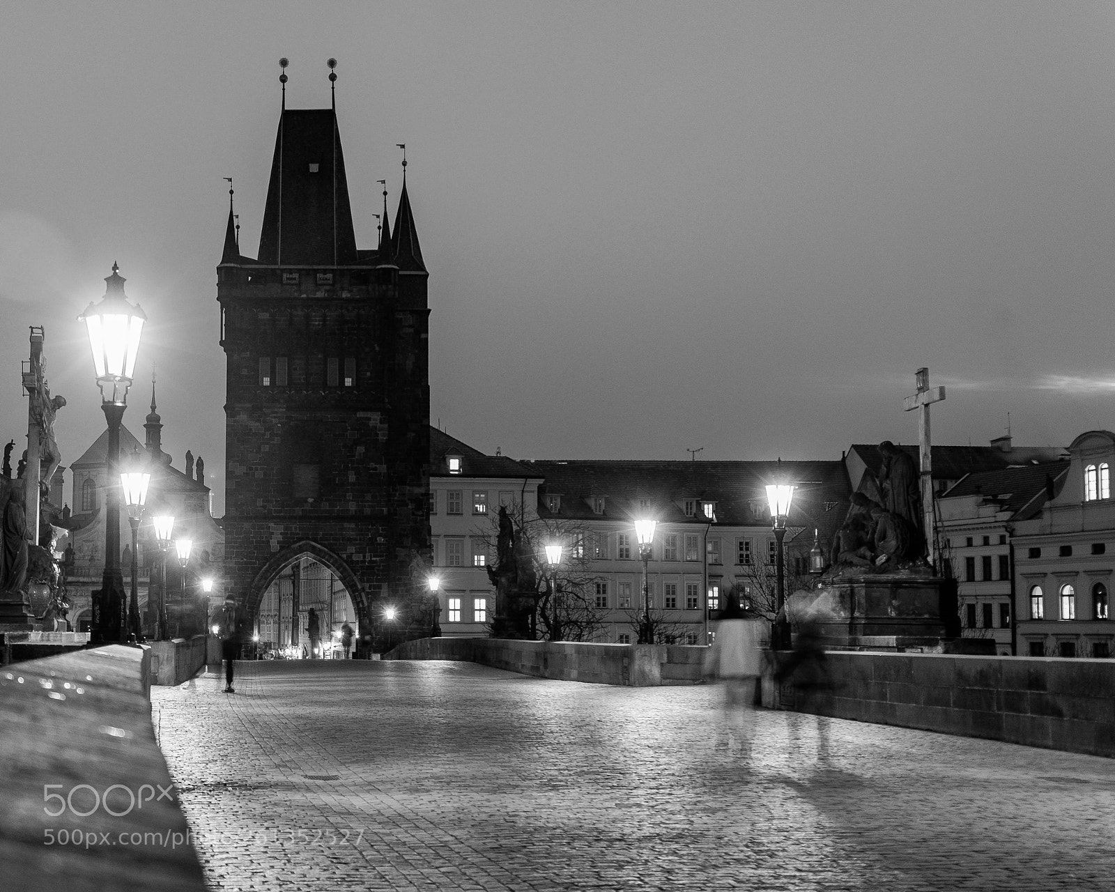 Fujifilm X-T1 sample photo. Shadows in the night photography