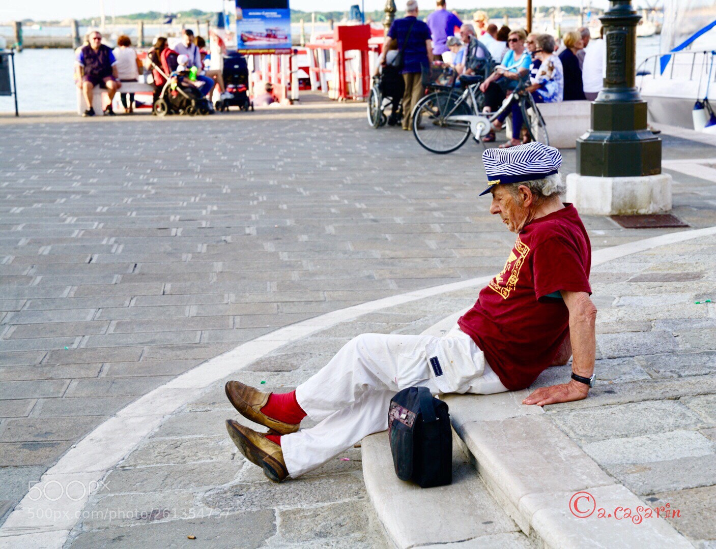 Sony a7R II sample photo. Relaxing break! photography