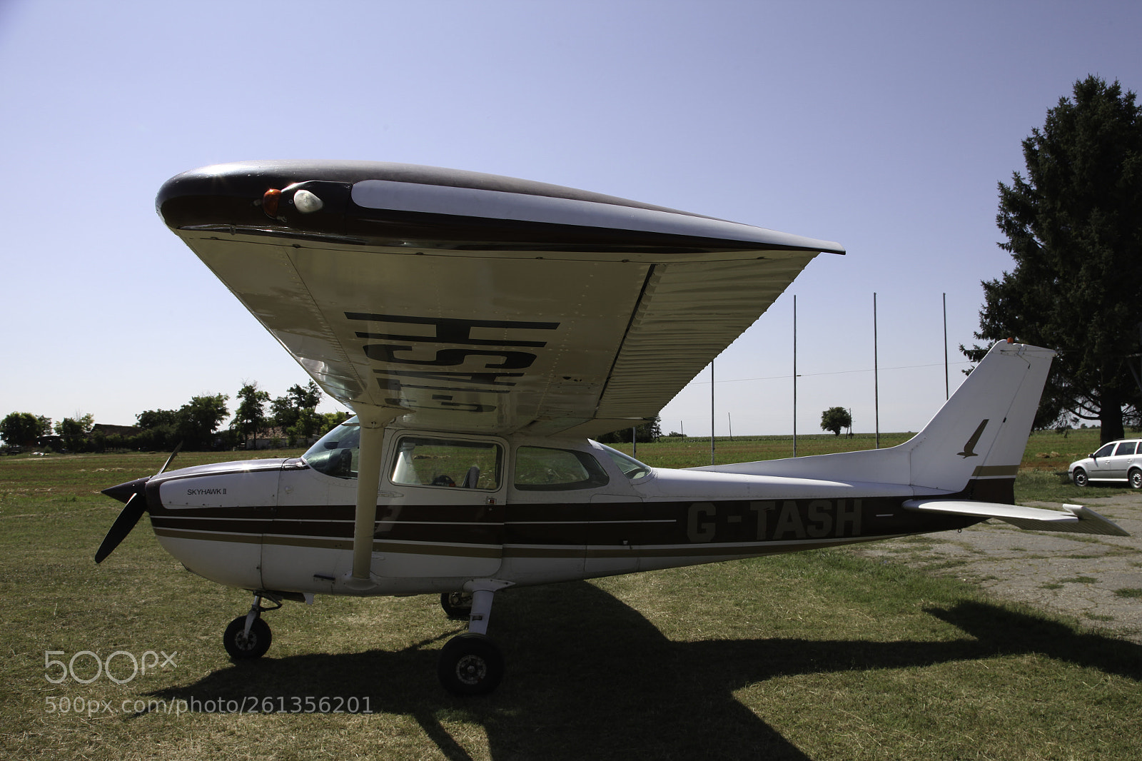 Canon EOS 5D Mark II sample photo. Light plane photography