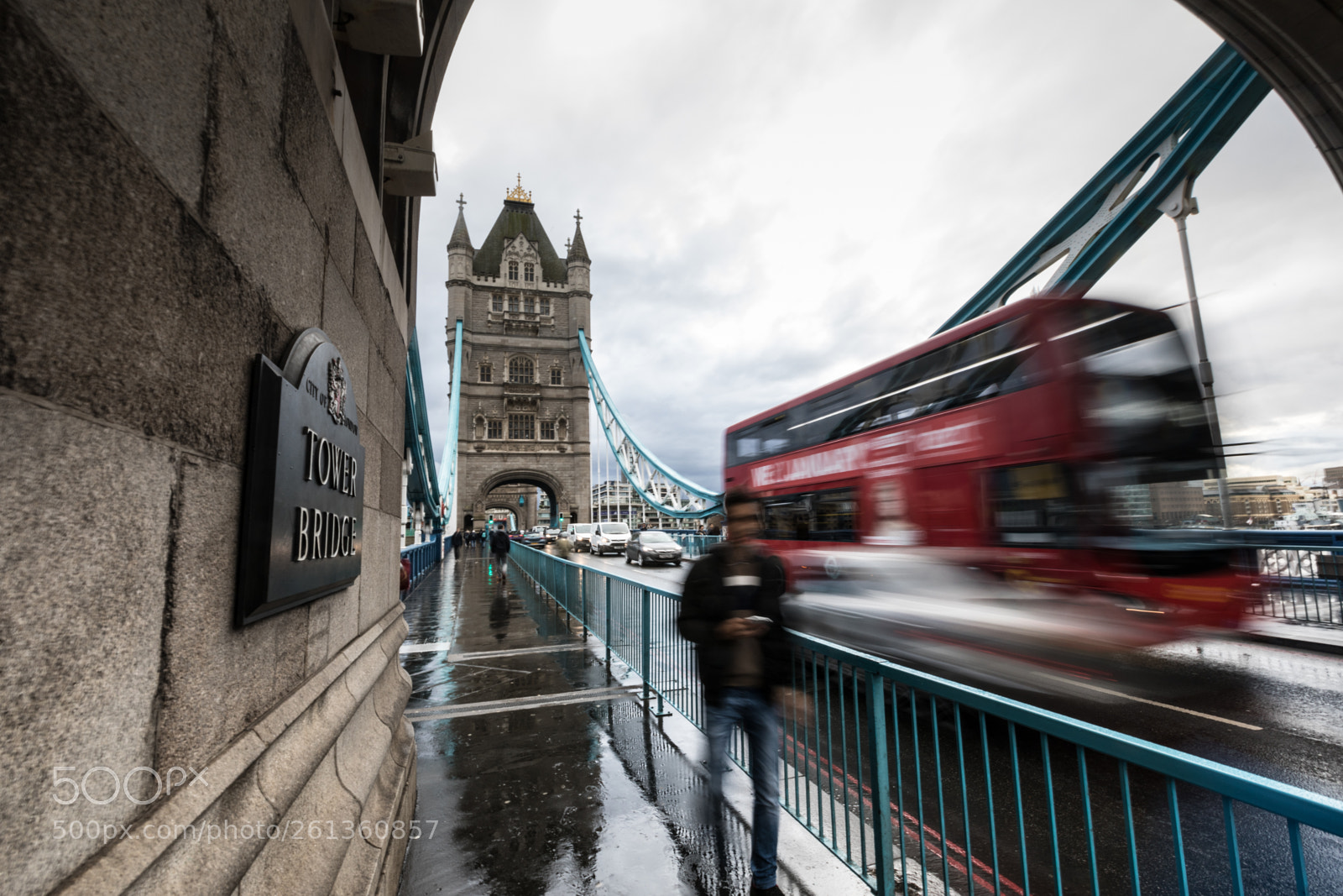 Canon EOS 5D Mark IV sample photo. Street photojournal photography