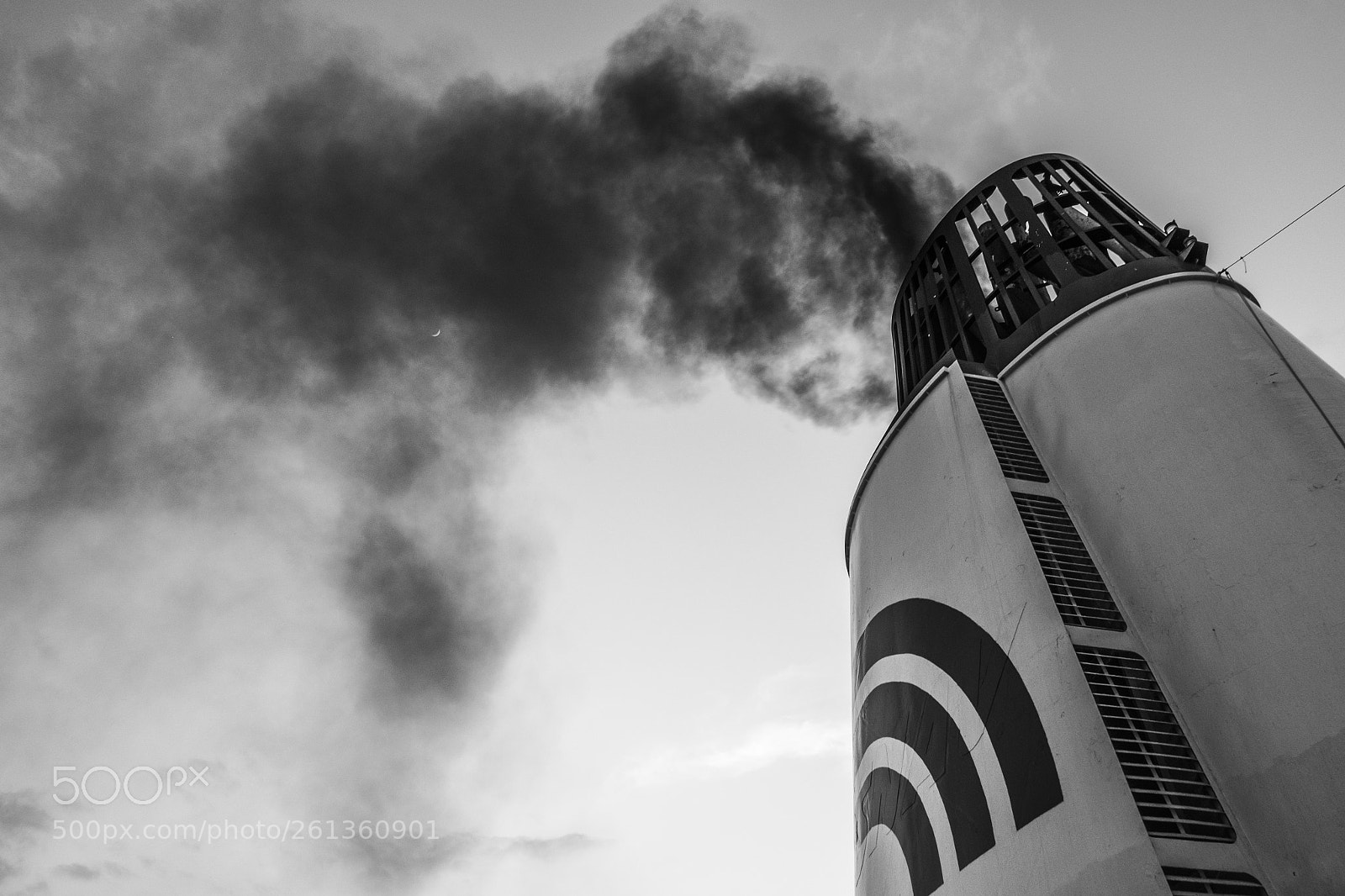 Fujifilm X-T10 sample photo. Nave traghetto palemo napoli photography