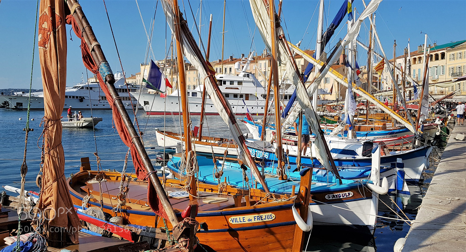 Samsung Galaxy S8 sample photo. Les voiles latines au photography