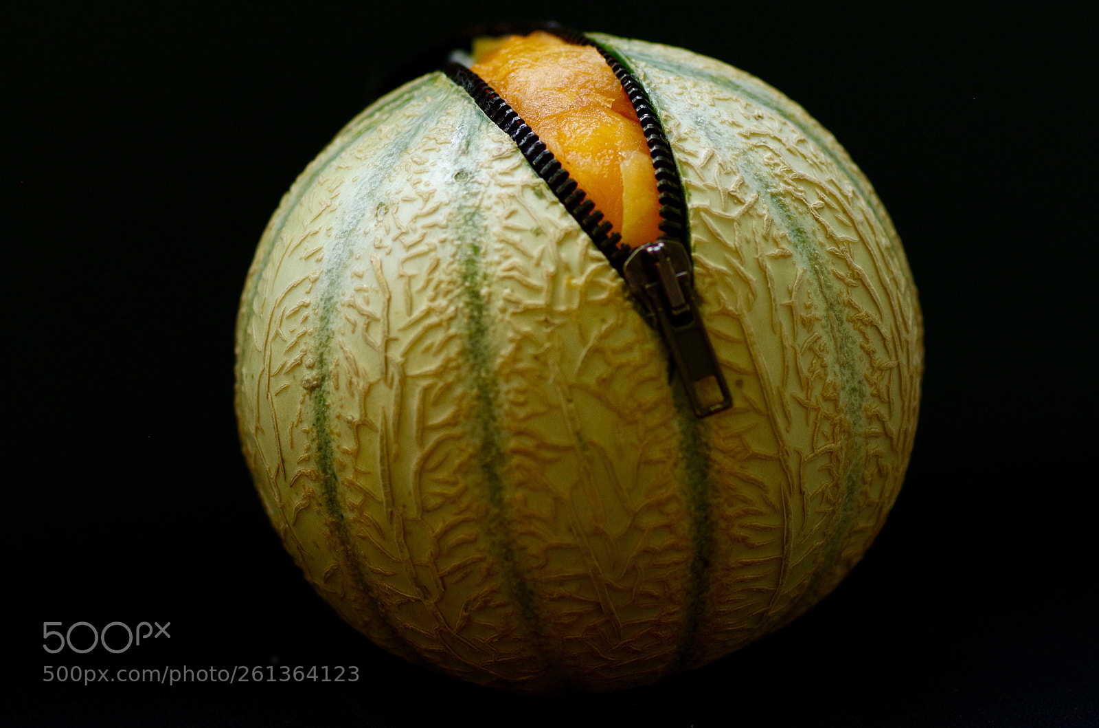 Pentax K-30 sample photo. No knife photography