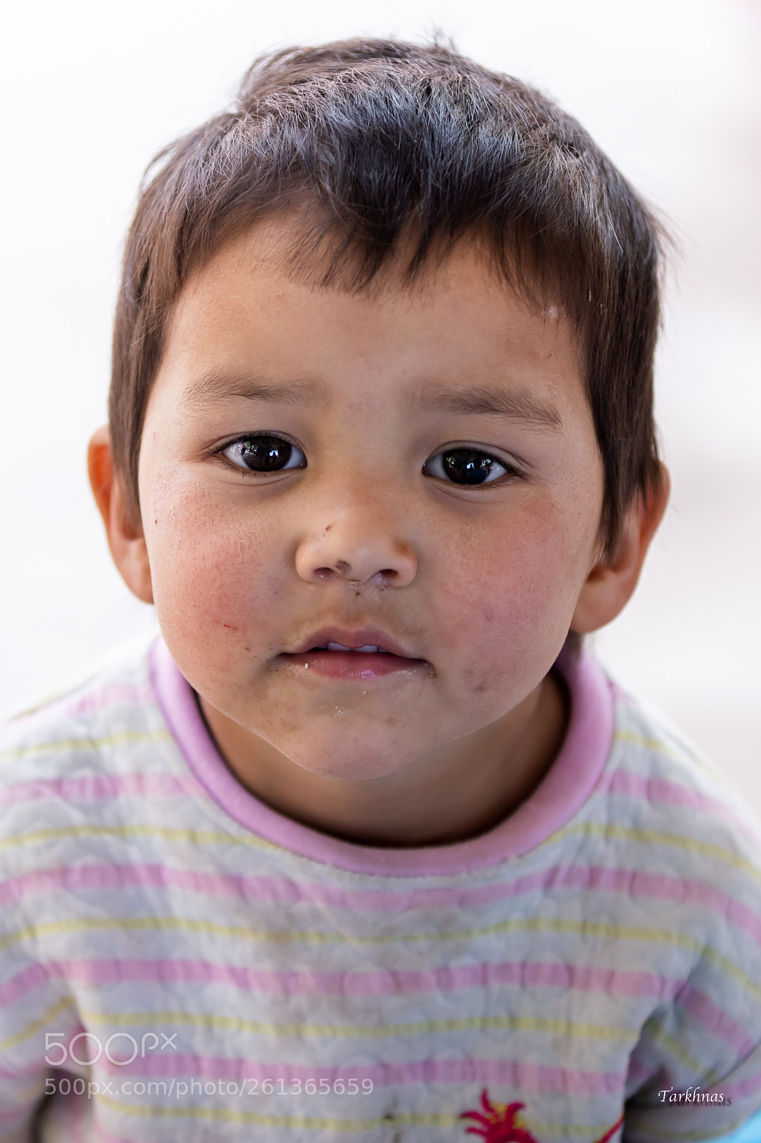 Canon EOS 6D sample photo. 这是中午吃饭地方的老板的小孩，好喜欢这小孩的眼睛 photography