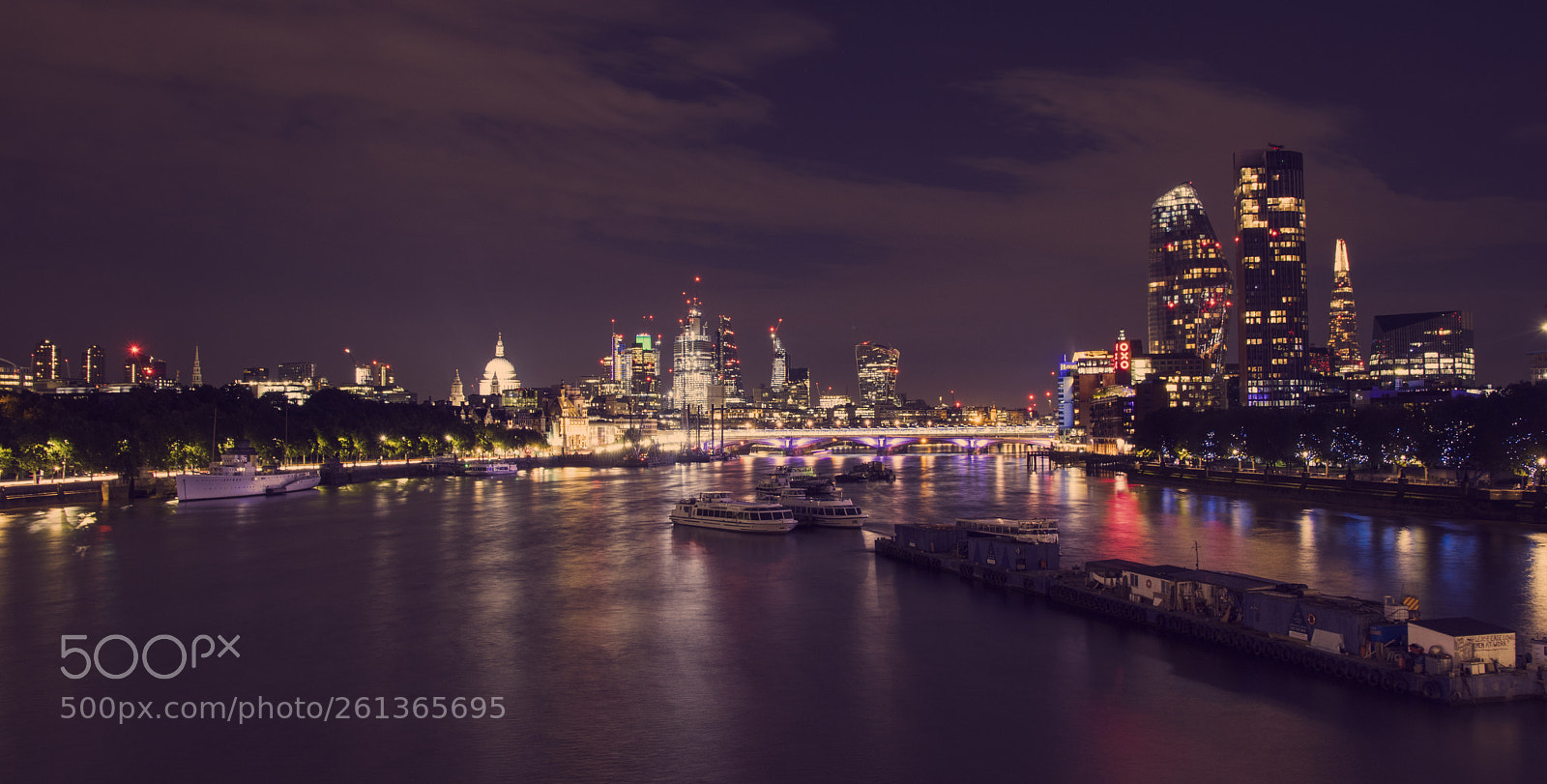 Canon EOS 80D sample photo. London photography