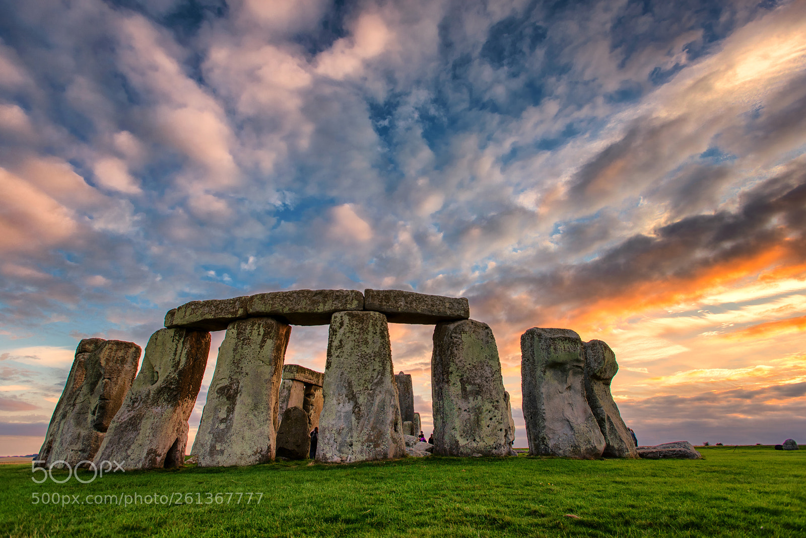 Nikon D610 sample photo. Turning the henge up photography