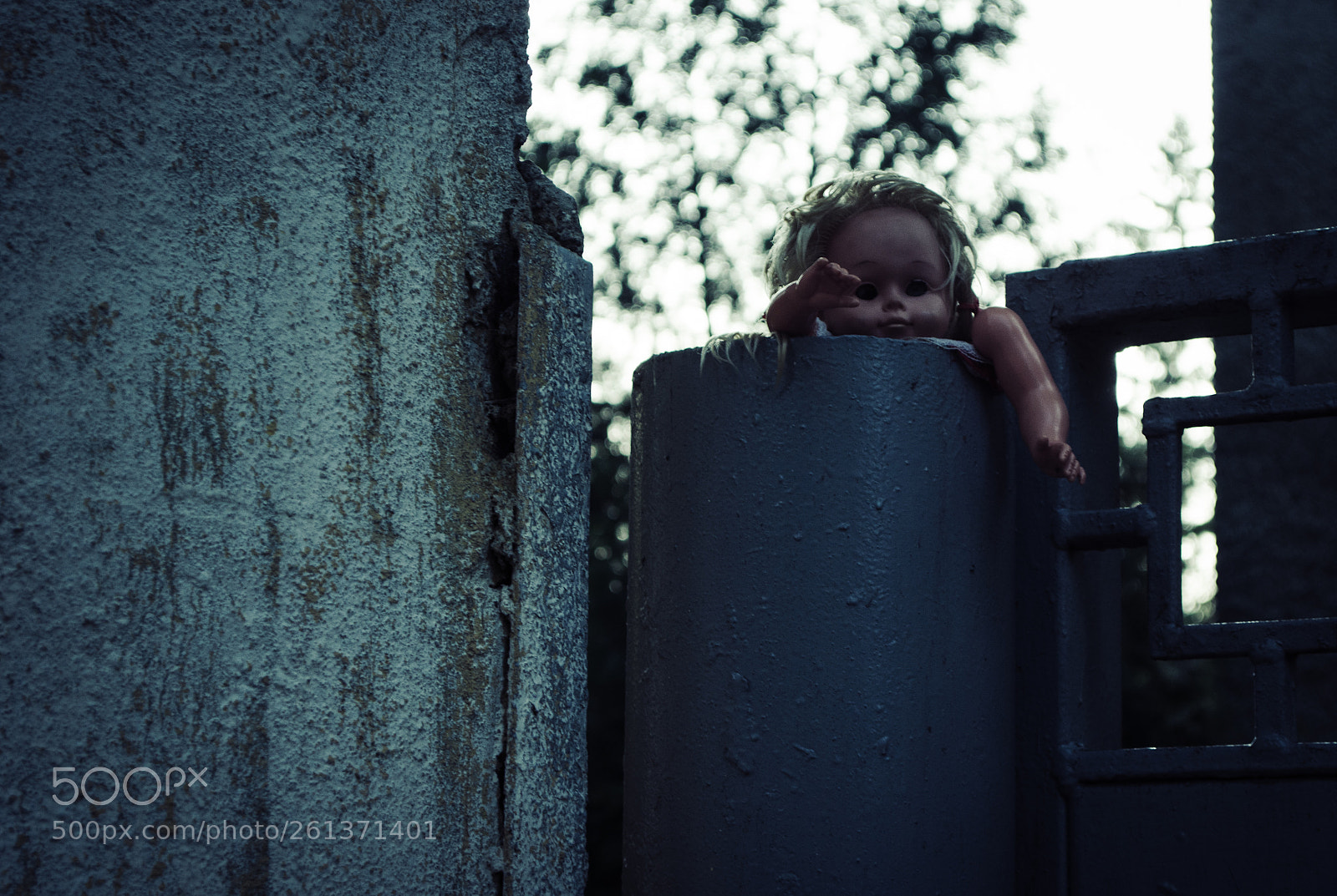 Nikon D5100 sample photo. Forgotten doll photography