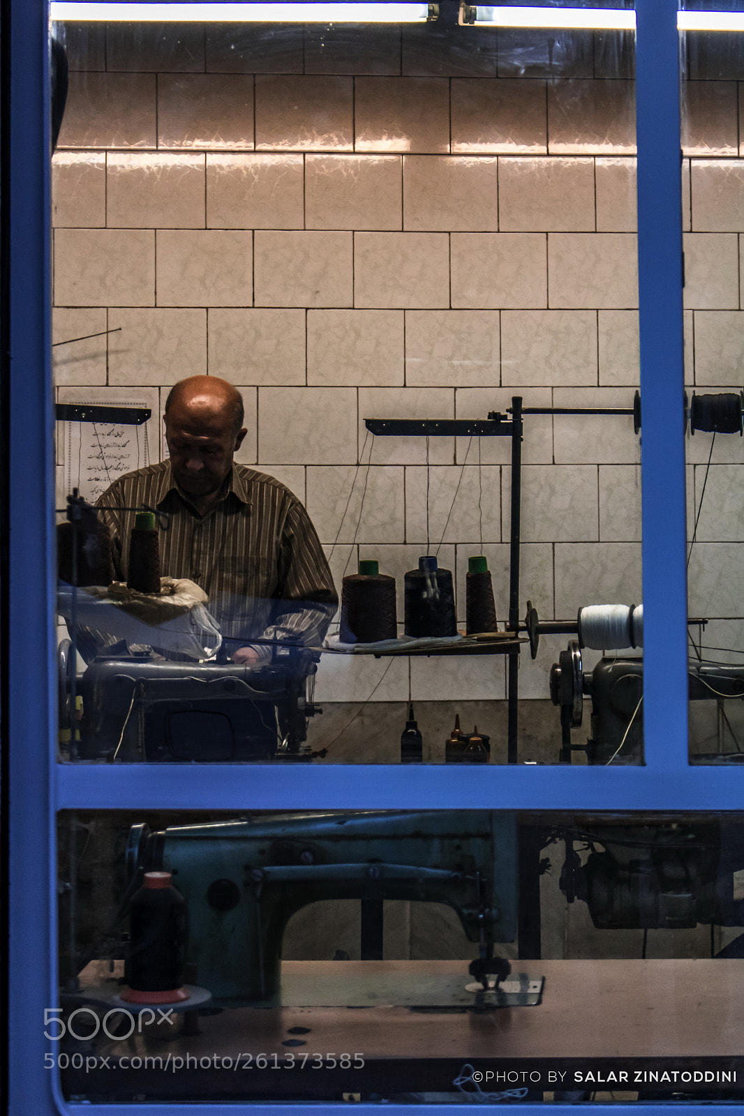 Canon EOS 750D (EOS Rebel T6i / EOS Kiss X8i) sample photo. Shoemaker photography