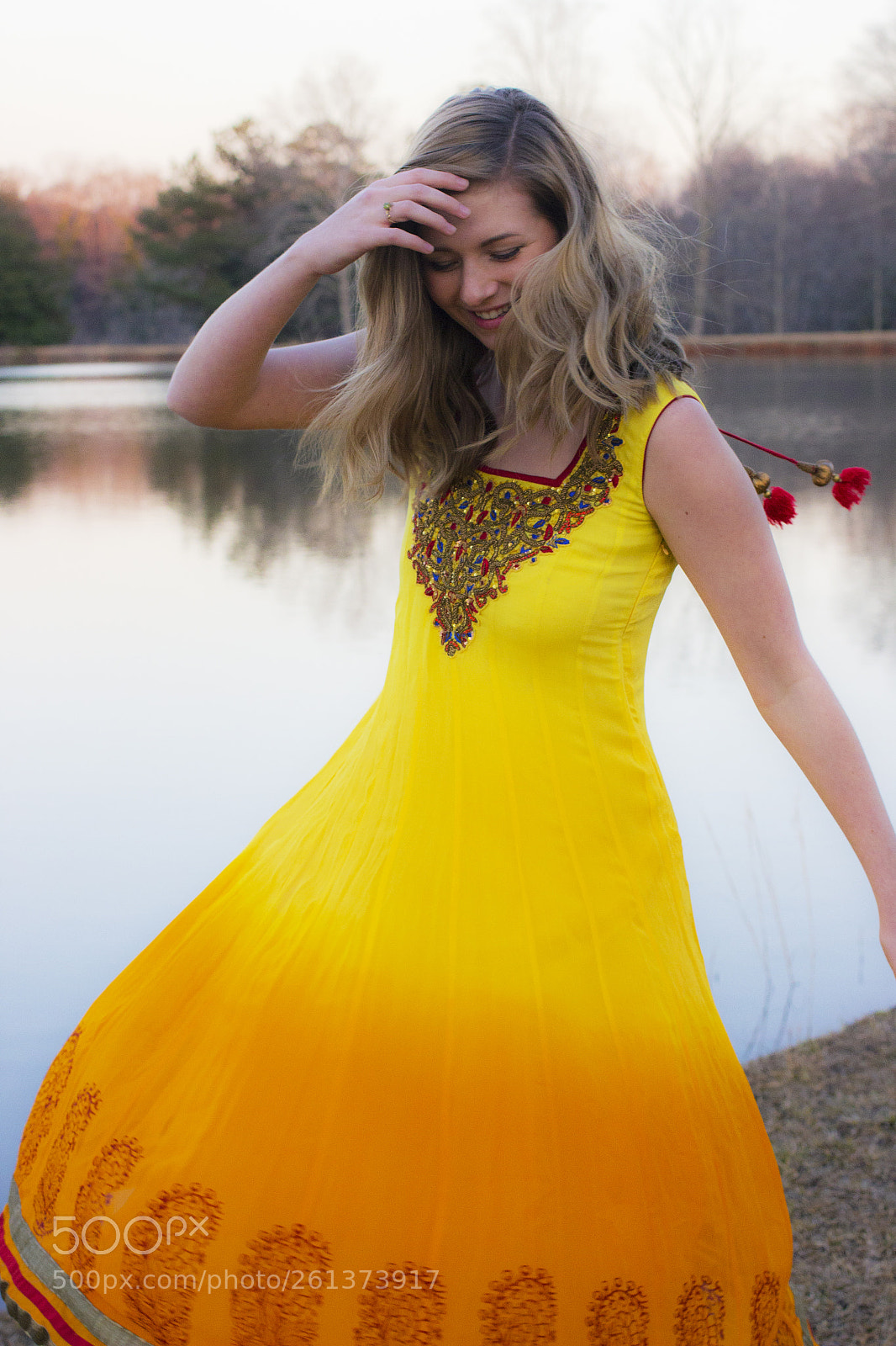 Canon EOS 600D (Rebel EOS T3i / EOS Kiss X5) sample photo. Hippie girls photography