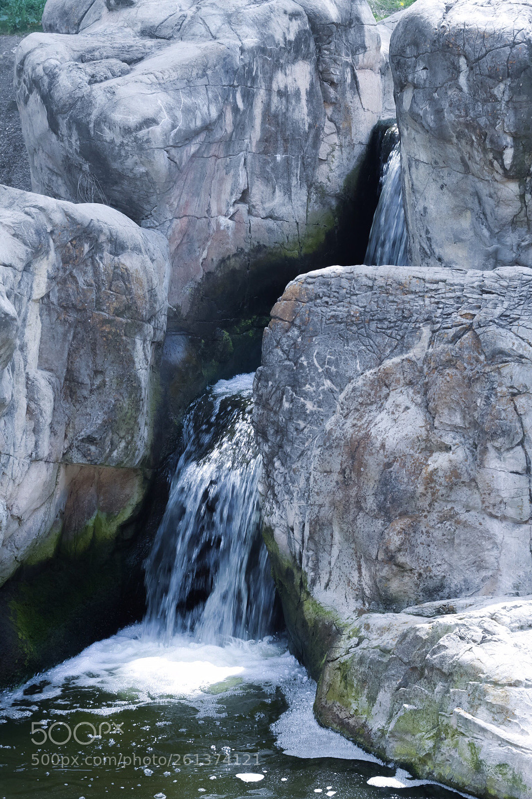Canon EOS 1100D (EOS Rebel T3 / EOS Kiss X50) sample photo. Water flowing  photography