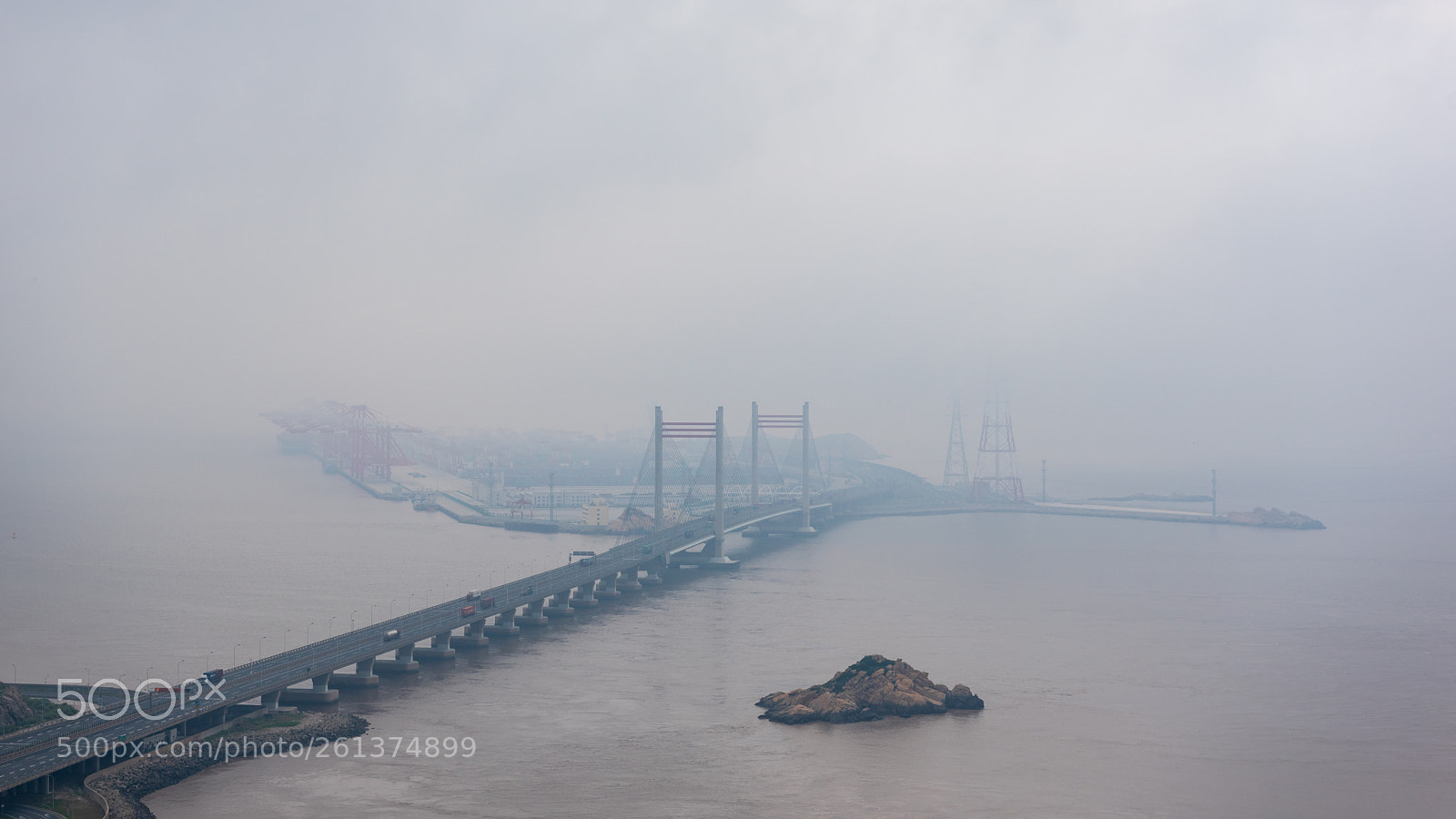 Nikon D750 sample photo. 灰蒙蒙的洋山港 photography
