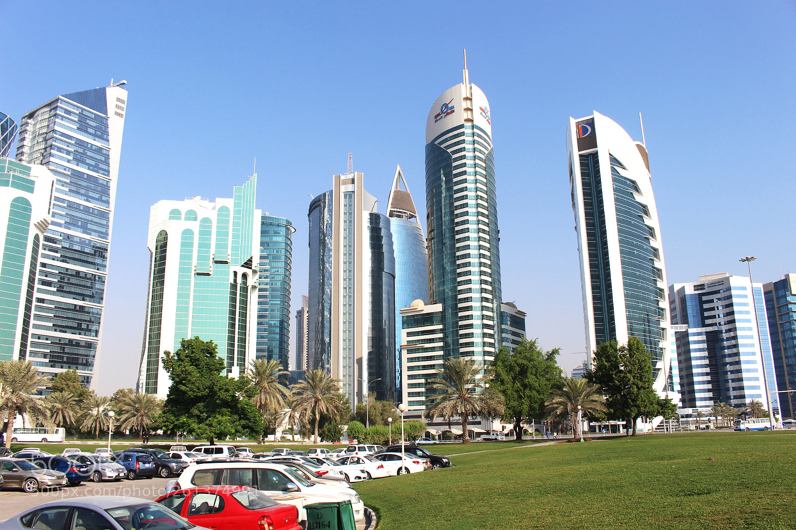 Canon EOS 700D (EOS Rebel T5i / EOS Kiss X7i) sample photo. Corniche, westbay, doha, qatar photography