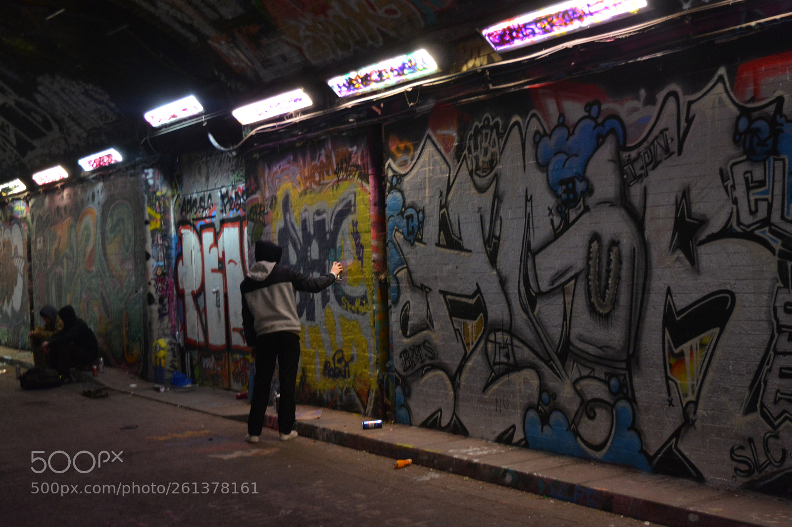 Nikon D5200 sample photo. An urban artist and photography