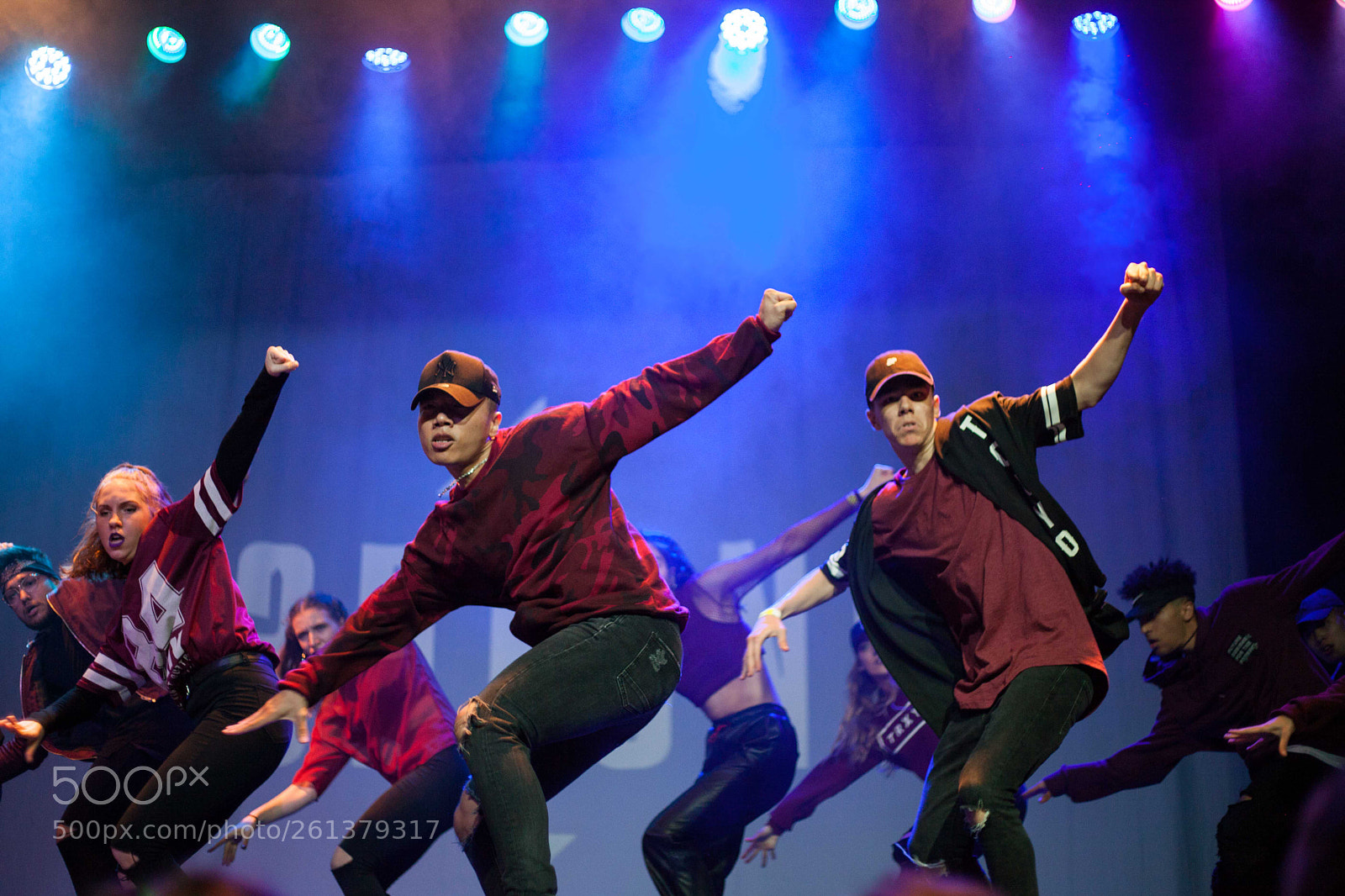 Canon EOS 5D Mark II sample photo. Leader photography