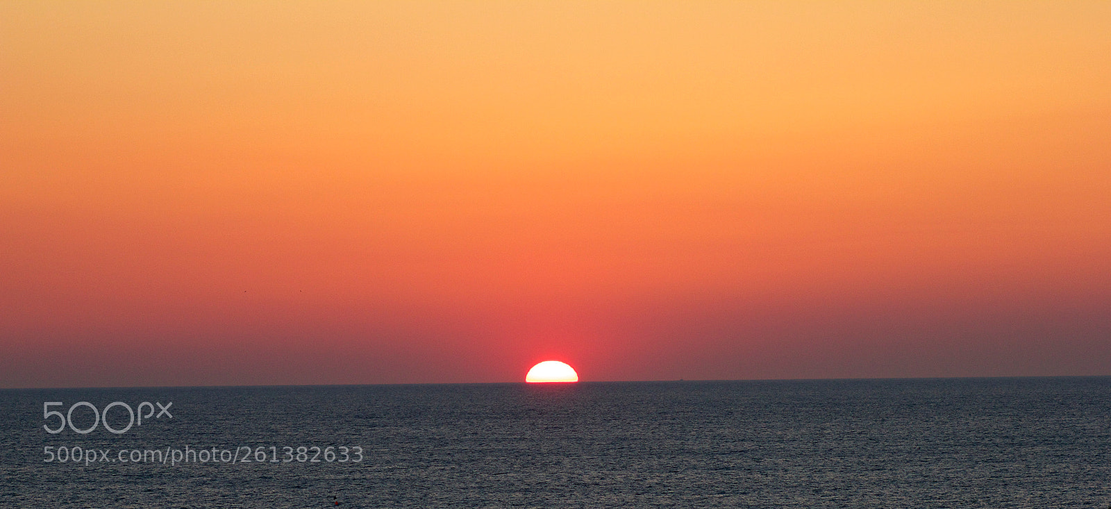Canon EOS 550D (EOS Rebel T2i / EOS Kiss X4) sample photo. A demain... photography