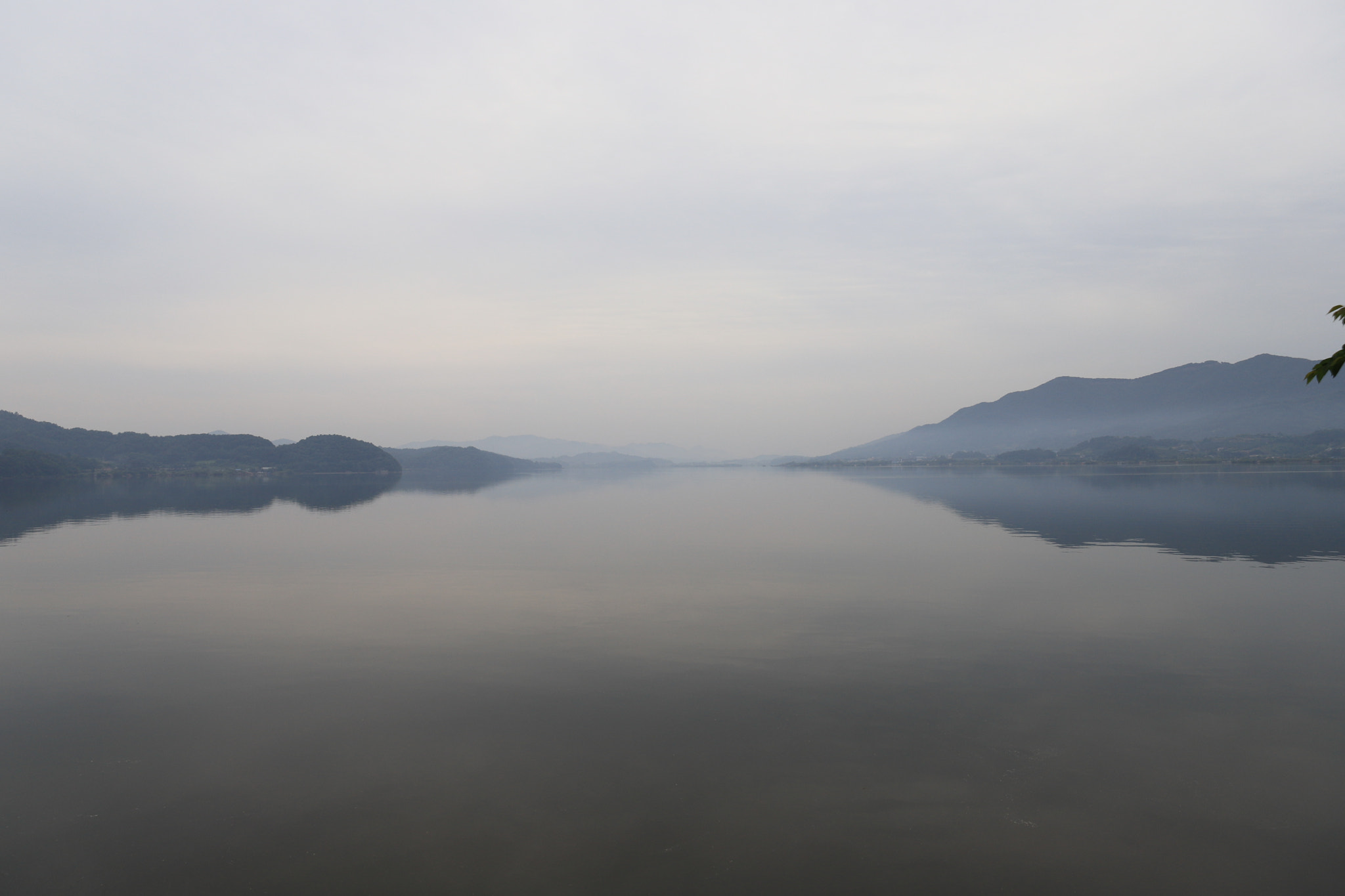 Canon EOS 6D Mark II sample photo. Half-and-half photography
