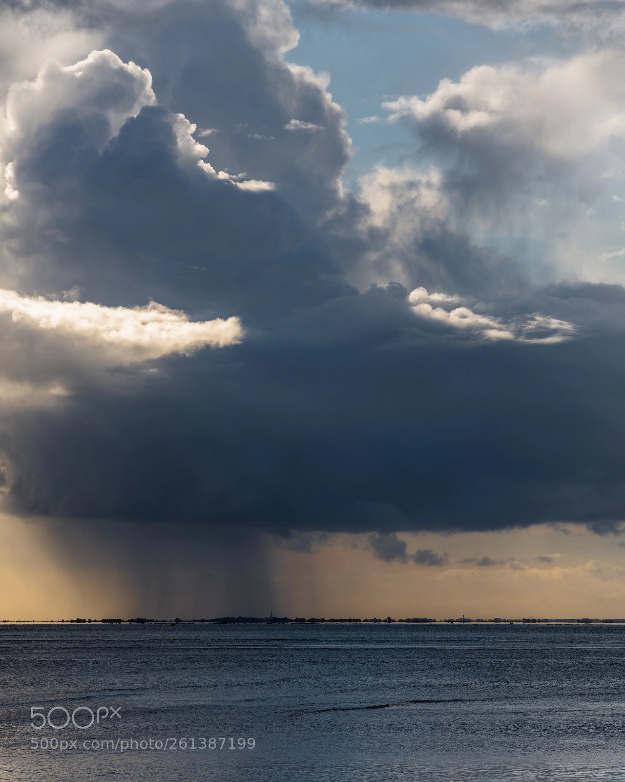 Pentax K-1 sample photo. Rainy day photography