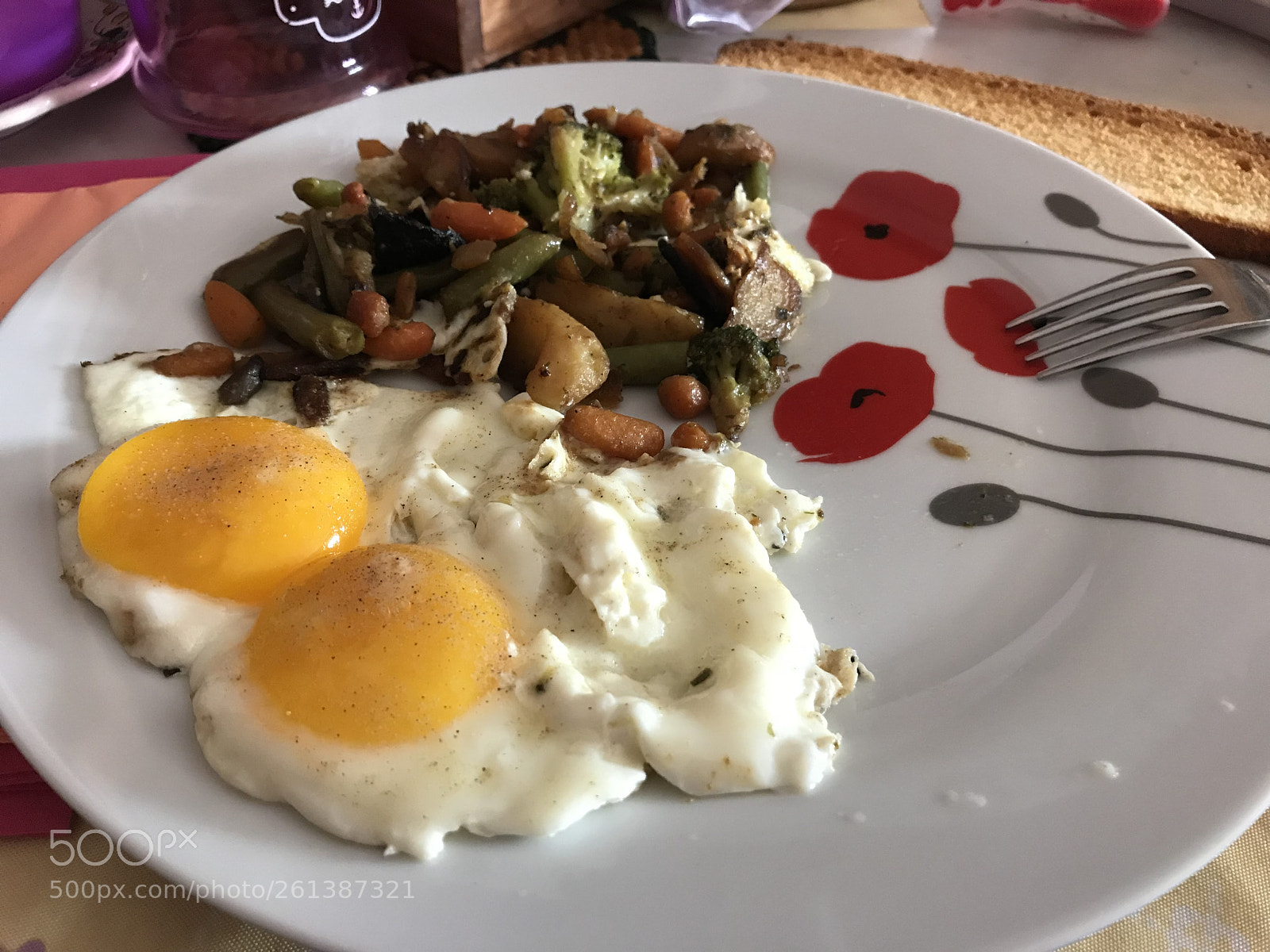 Apple iPhone 7 sample photo. Resto padellata e uova  photography