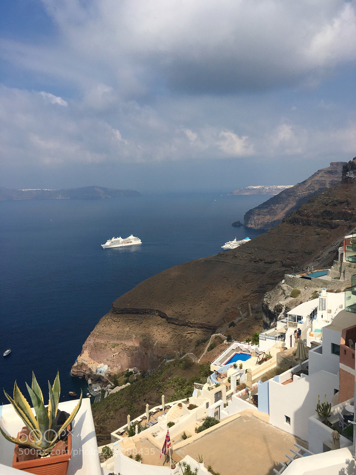 Apple iPhone 6s Plus sample photo. Cliffs of greece photography