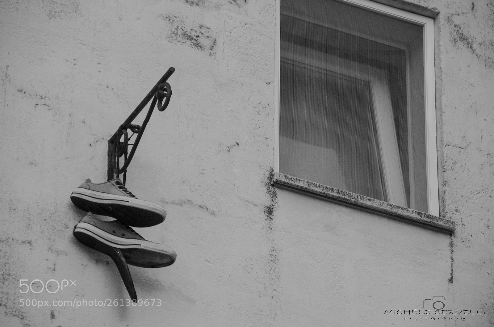 Nikon D5100 sample photo. Streetart b&w photography