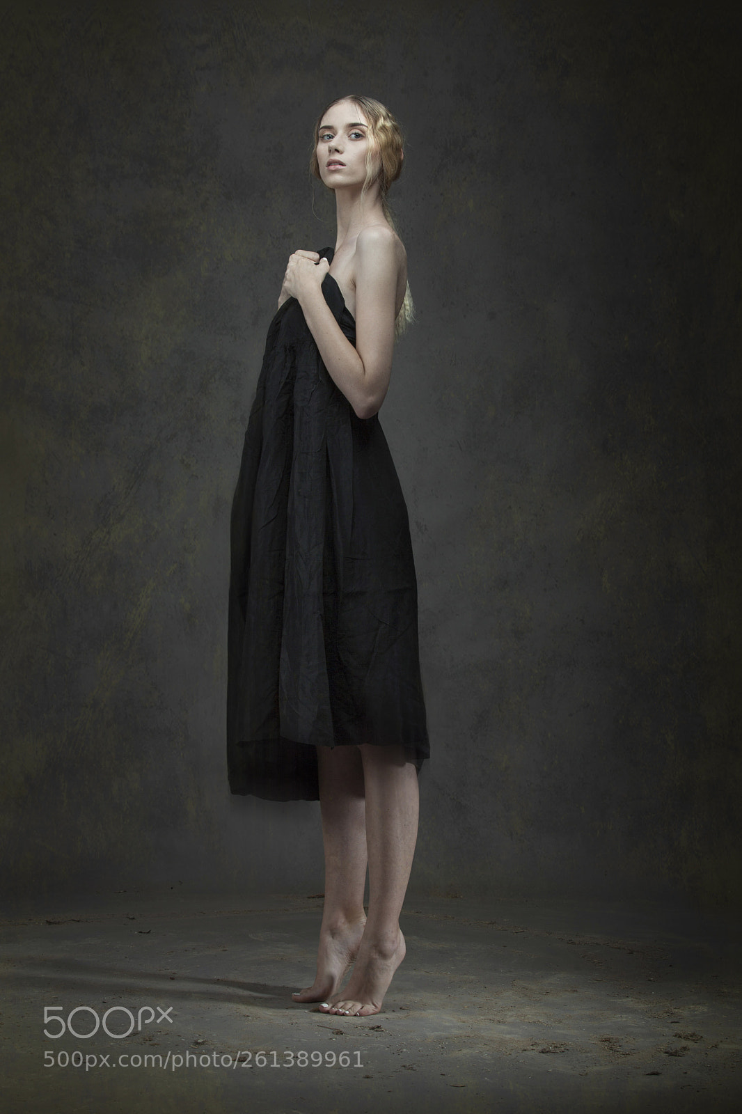 Canon EOS 5D Mark II sample photo. Iona tiptoes photography