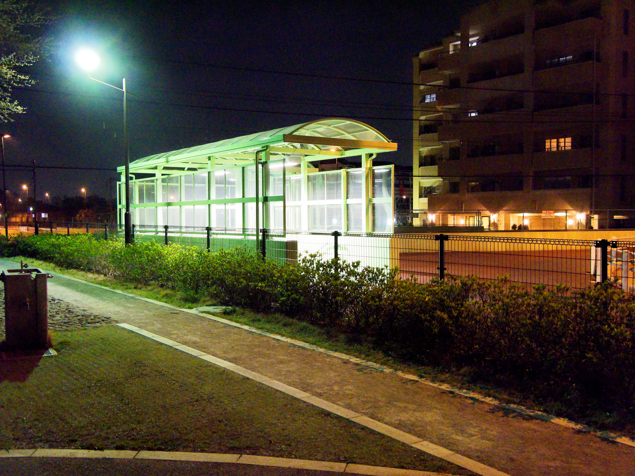 Canon POWERSHOT G9 sample photo. Tokyo after dark, 2009 photography