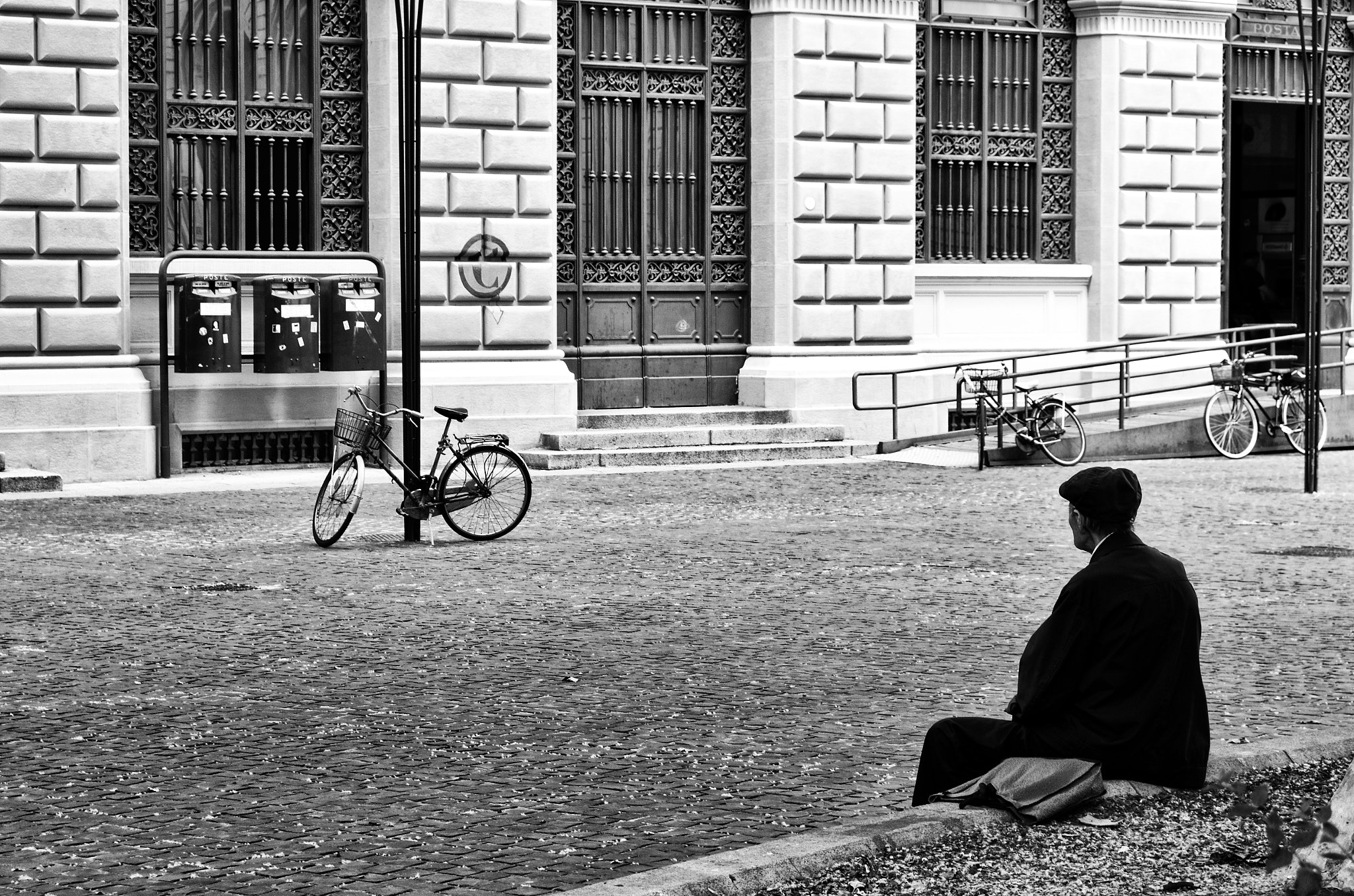 Nikon D5100 sample photo. Waiting photography