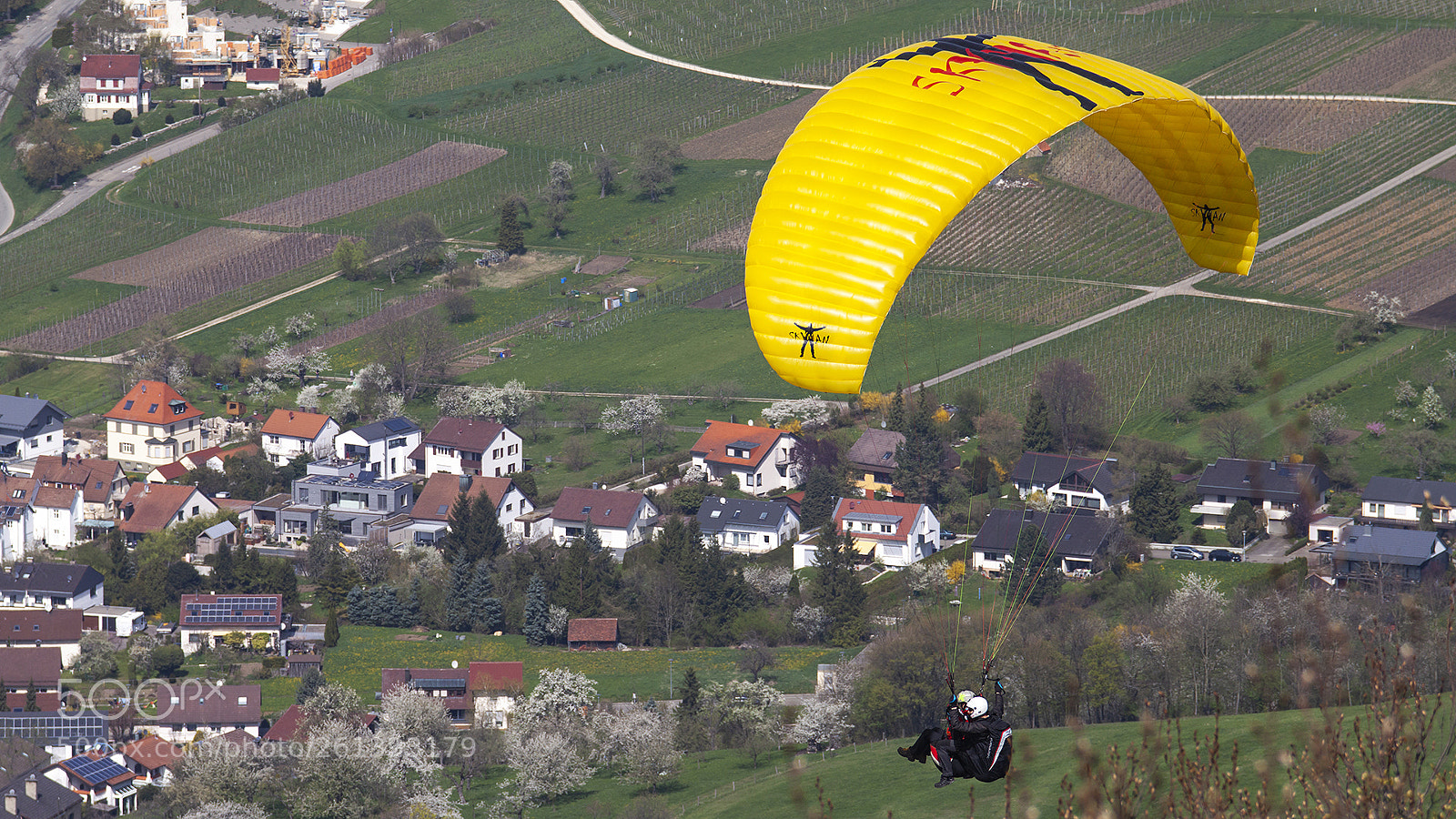Canon EOS 5D Mark II sample photo. Gleitschirmflieger, tandem jump photography