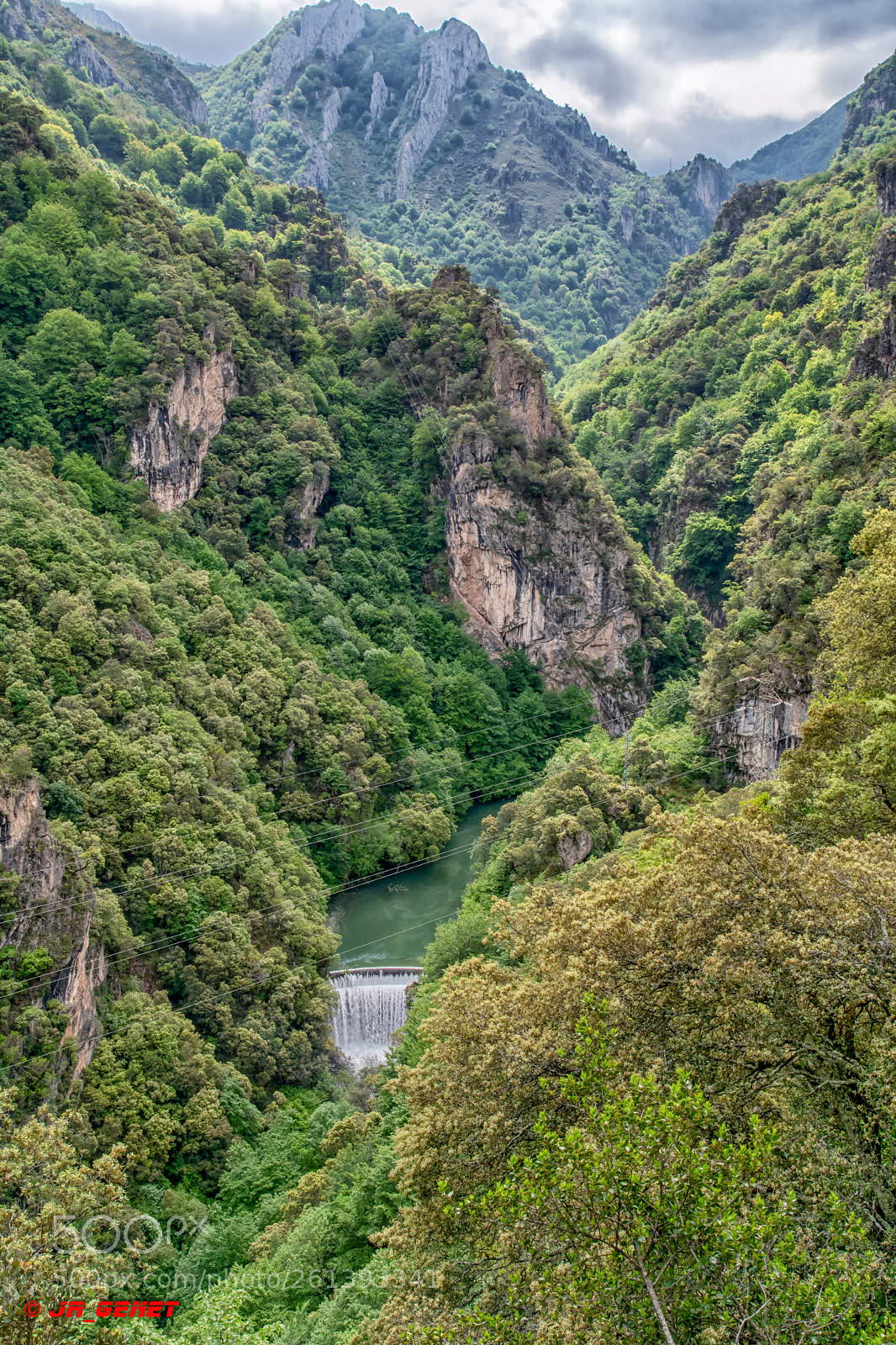 Sony ILCA-77M2 sample photo. Embalse de la malva photography