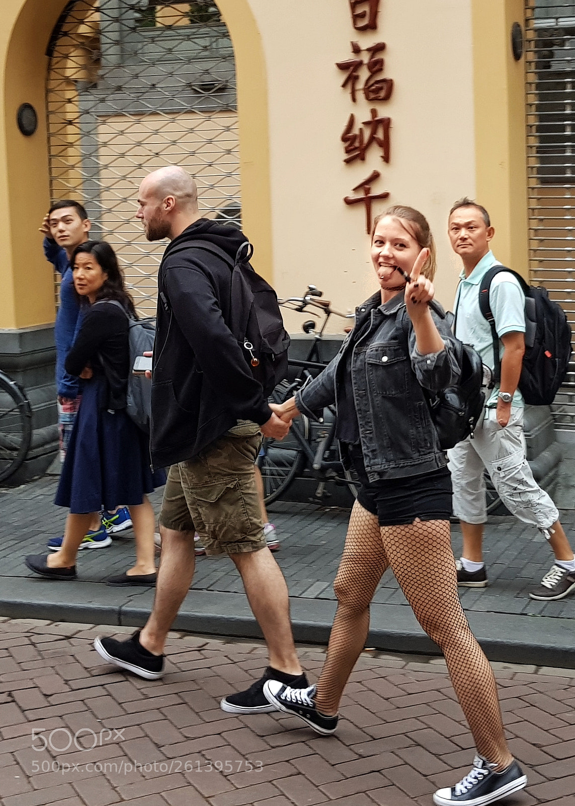 Samsung Galaxy S8+ sample photo. Street model photography