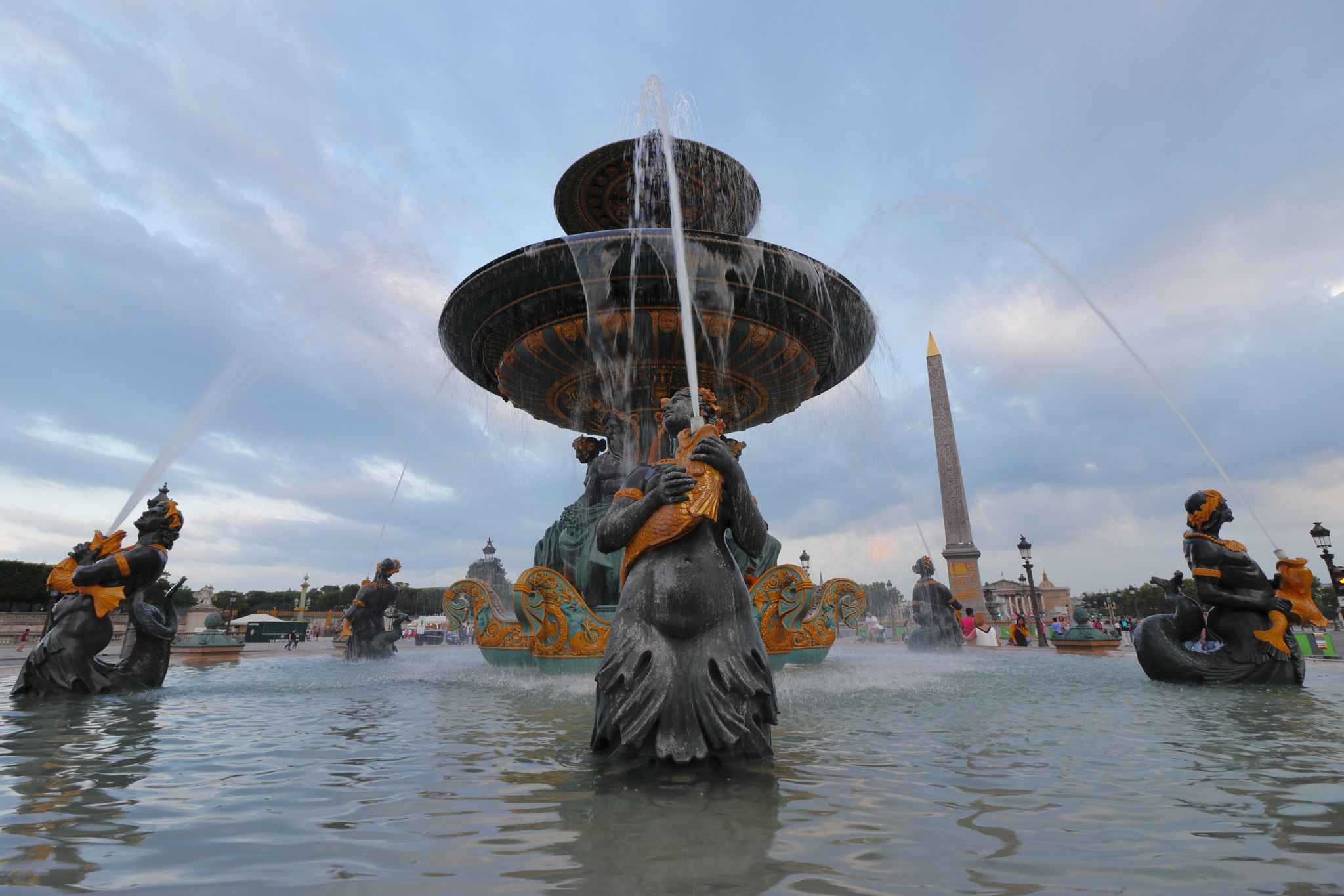 Canon EOS 77D (EOS 9000D / EOS 770D) sample photo. Fountain of the rivers photography
