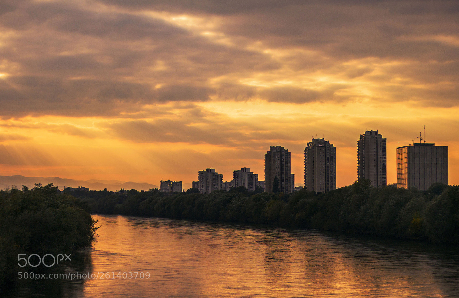 Canon EOS 600D (Rebel EOS T3i / EOS Kiss X5) sample photo. Sava photography