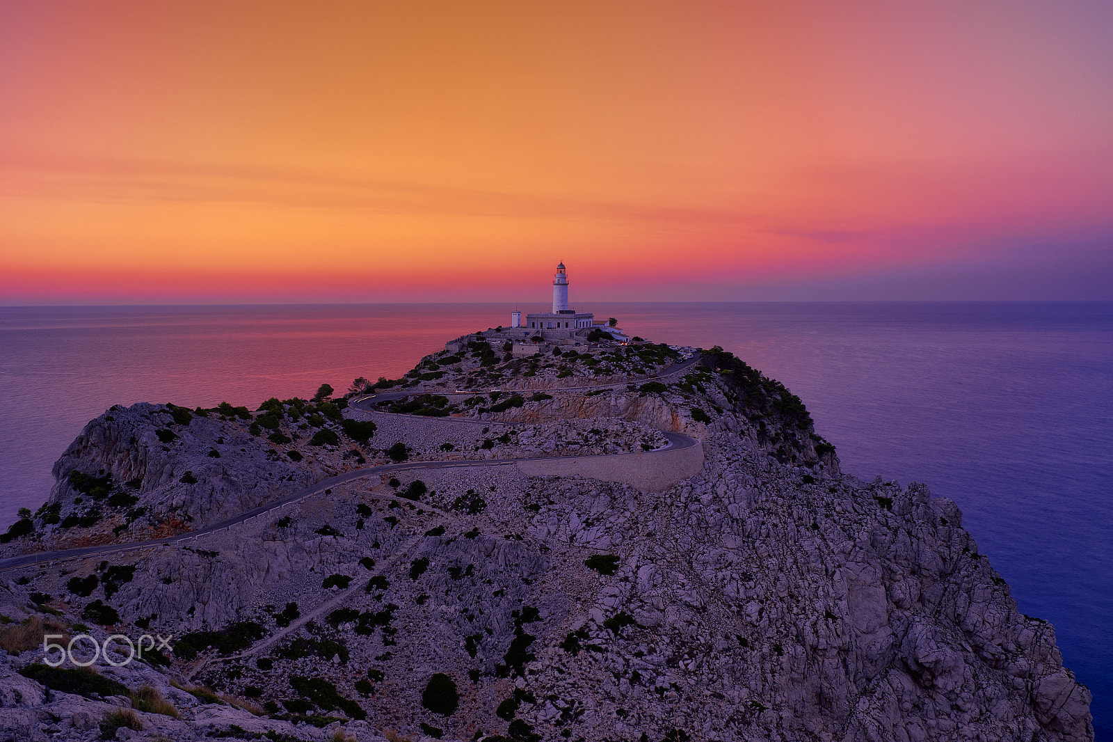 Fujifilm X-E2 + Fujifilm XF 18-55mm F2.8-4 R LM OIS sample photo. Tramontana mountains photography