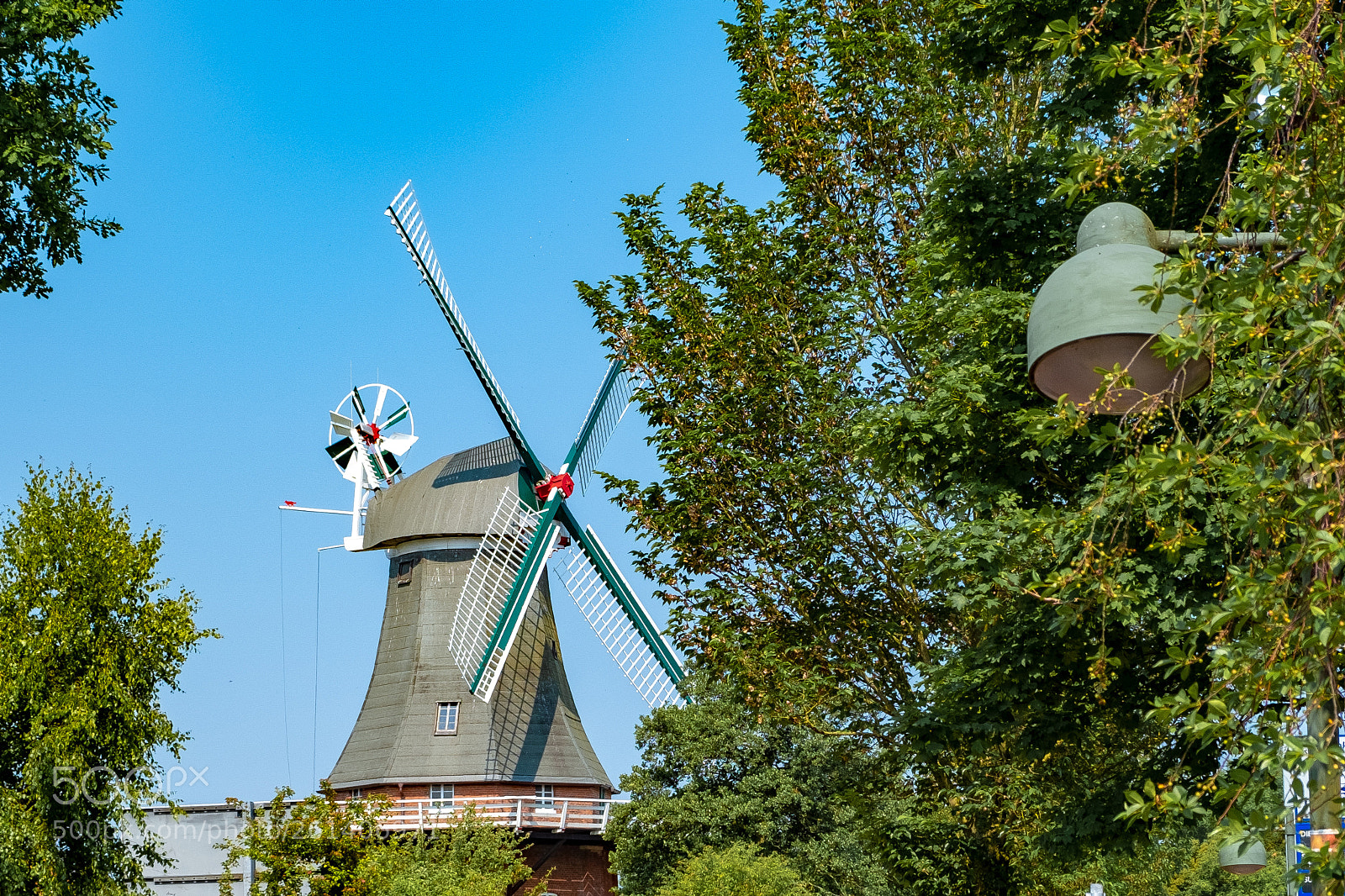 Fujifilm X-T20 sample photo. Windmill photography